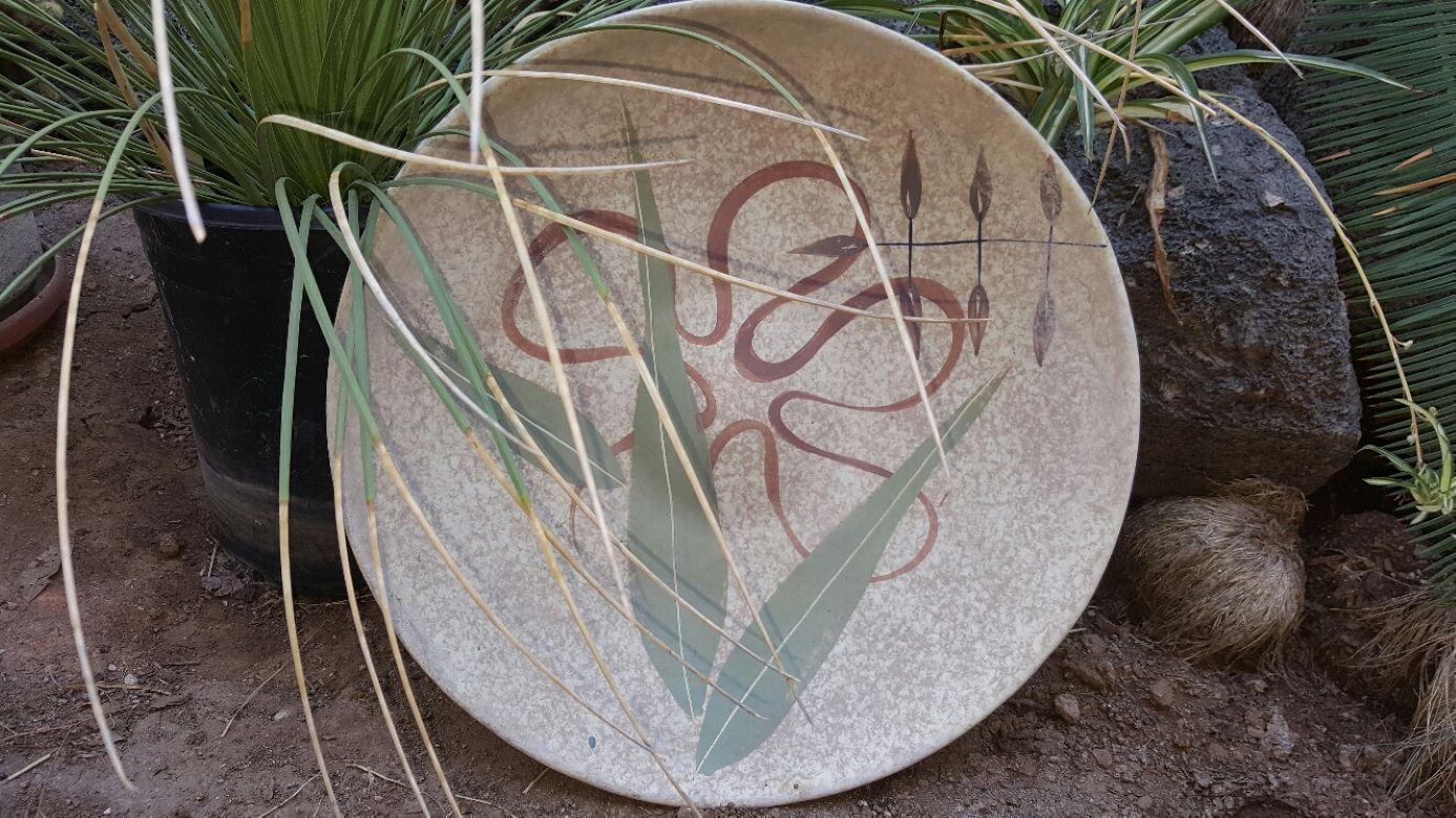 Grand bol décoratif en céramique Marc Bellaire signé LUAU, Californie, États-Unis en vente 1