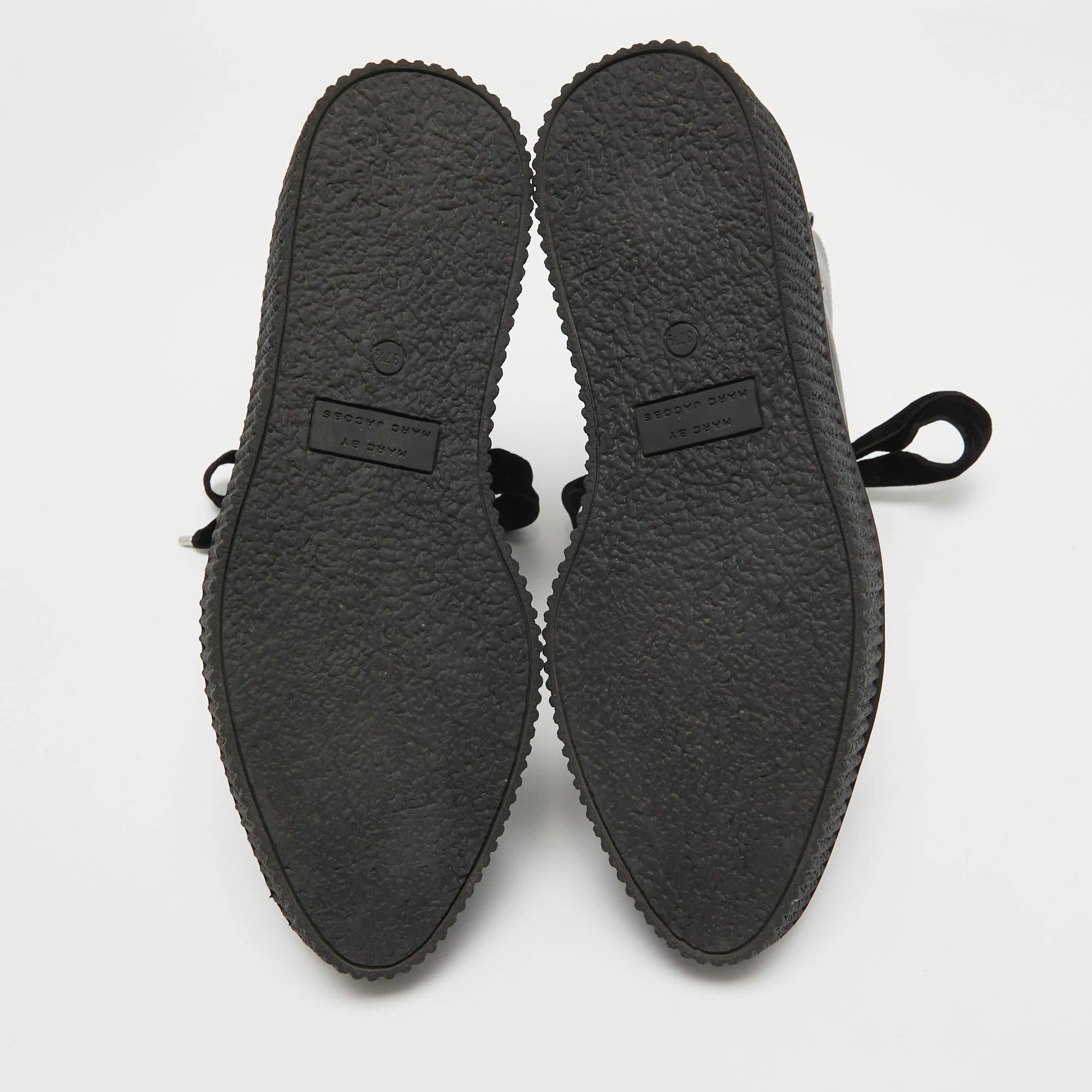 Marc by Marc Jacobs Black Leather Ankle Boots Size 37.5 For Sale 2