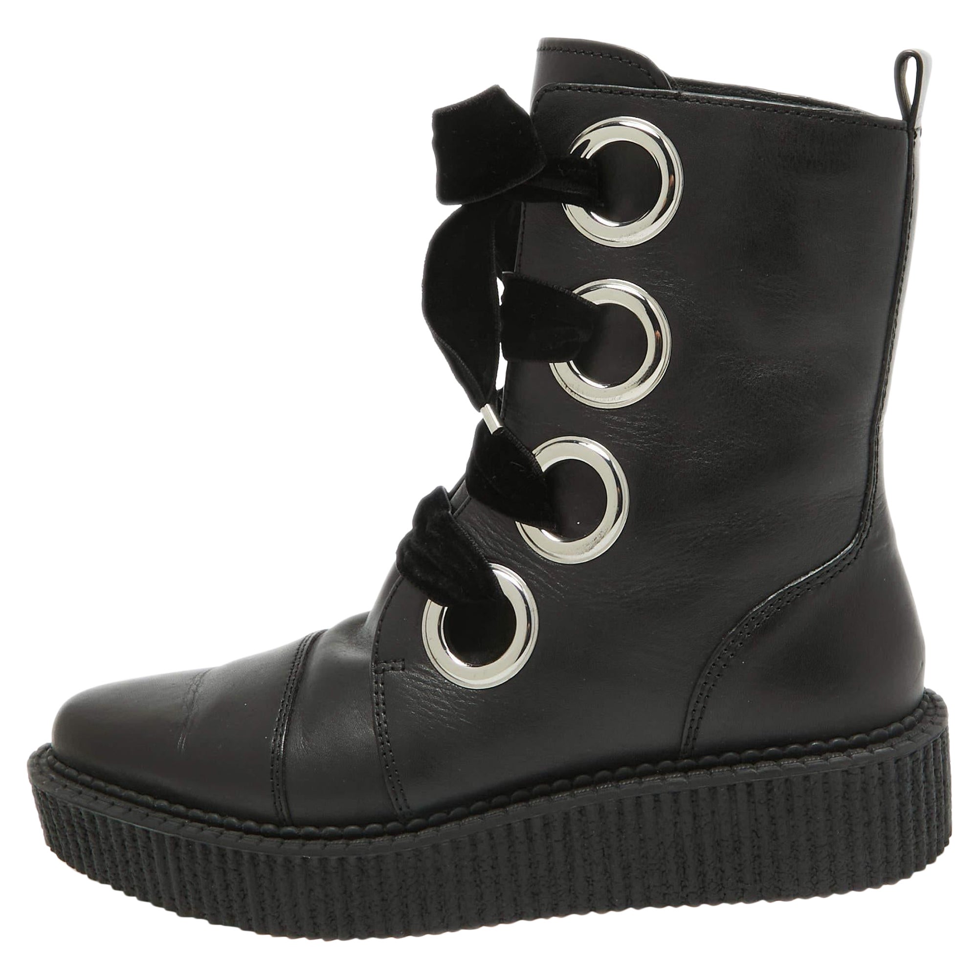 Marc by Marc Jacobs Schwarze Lederstiefeletten Größe 37,5 im Angebot