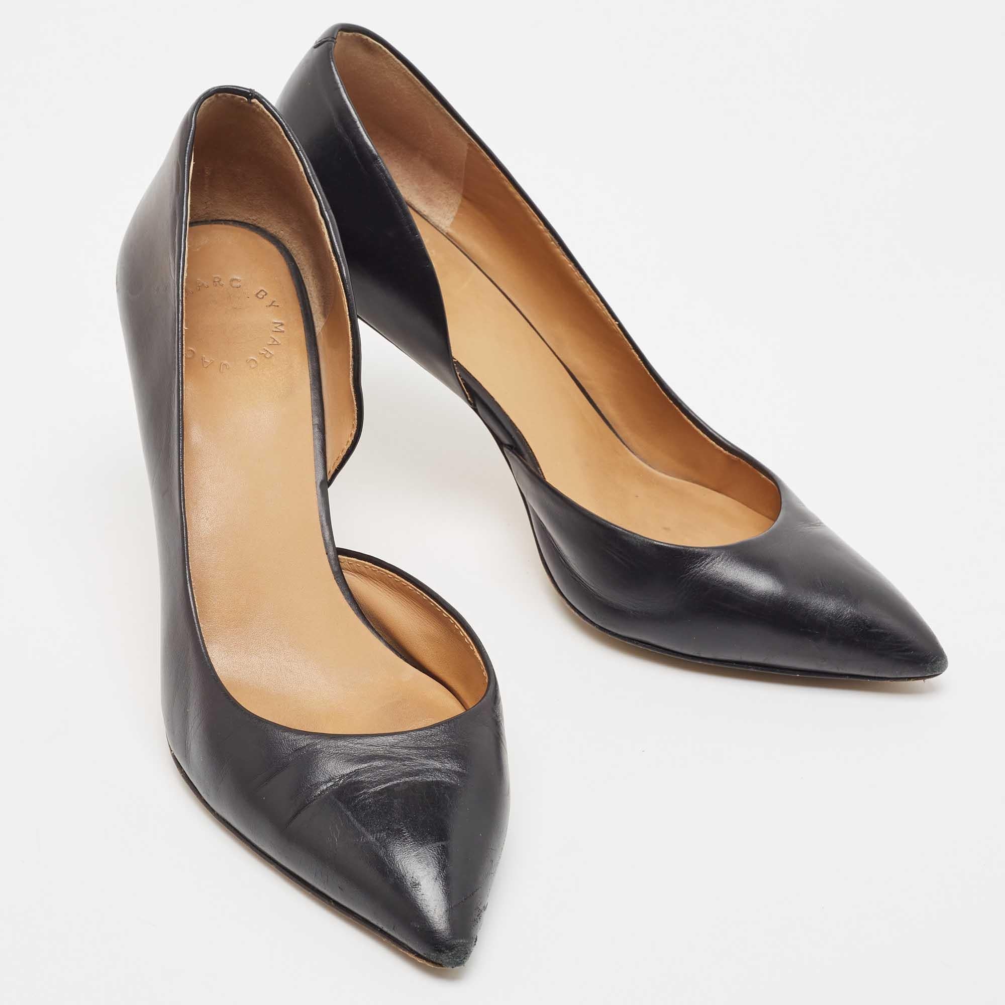 Women's Marc by Marc Jacobs Black Leather D'orsay Pumps Size 38.5 For Sale