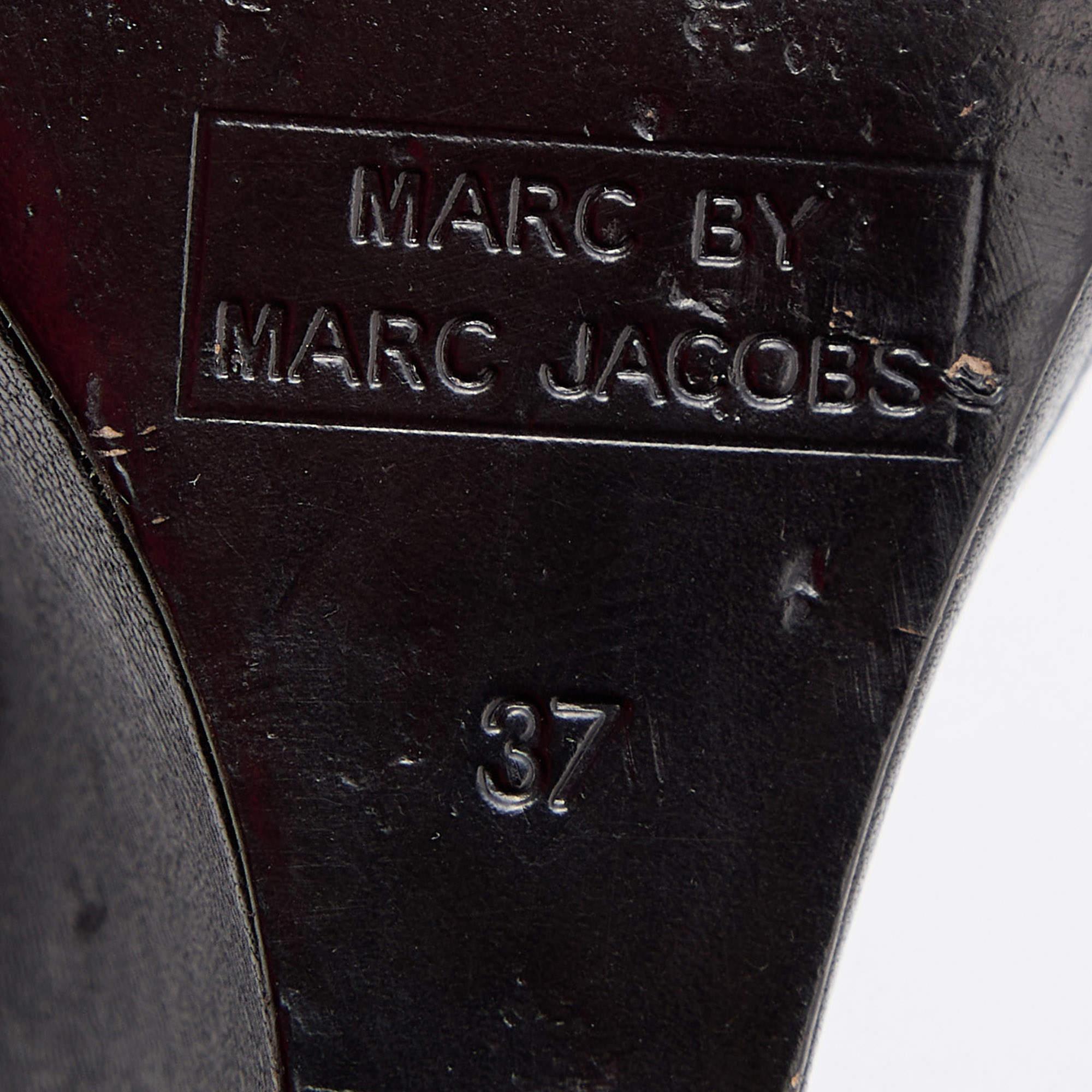Marc by Marc Jacobs Black Leather Embellished Platform Wedge Pumps Size 37 For Sale 4