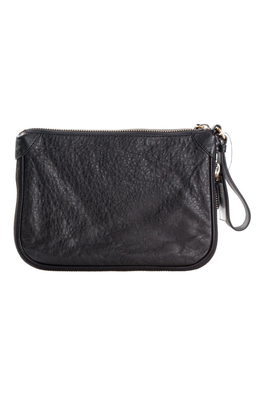 This clutch from Marc by Marc Jacobs will be a great accessory to keep your little items. It has been crafted from black leather and features spacious compartments lined with fabric and designed to organise your things properly. It comes with a