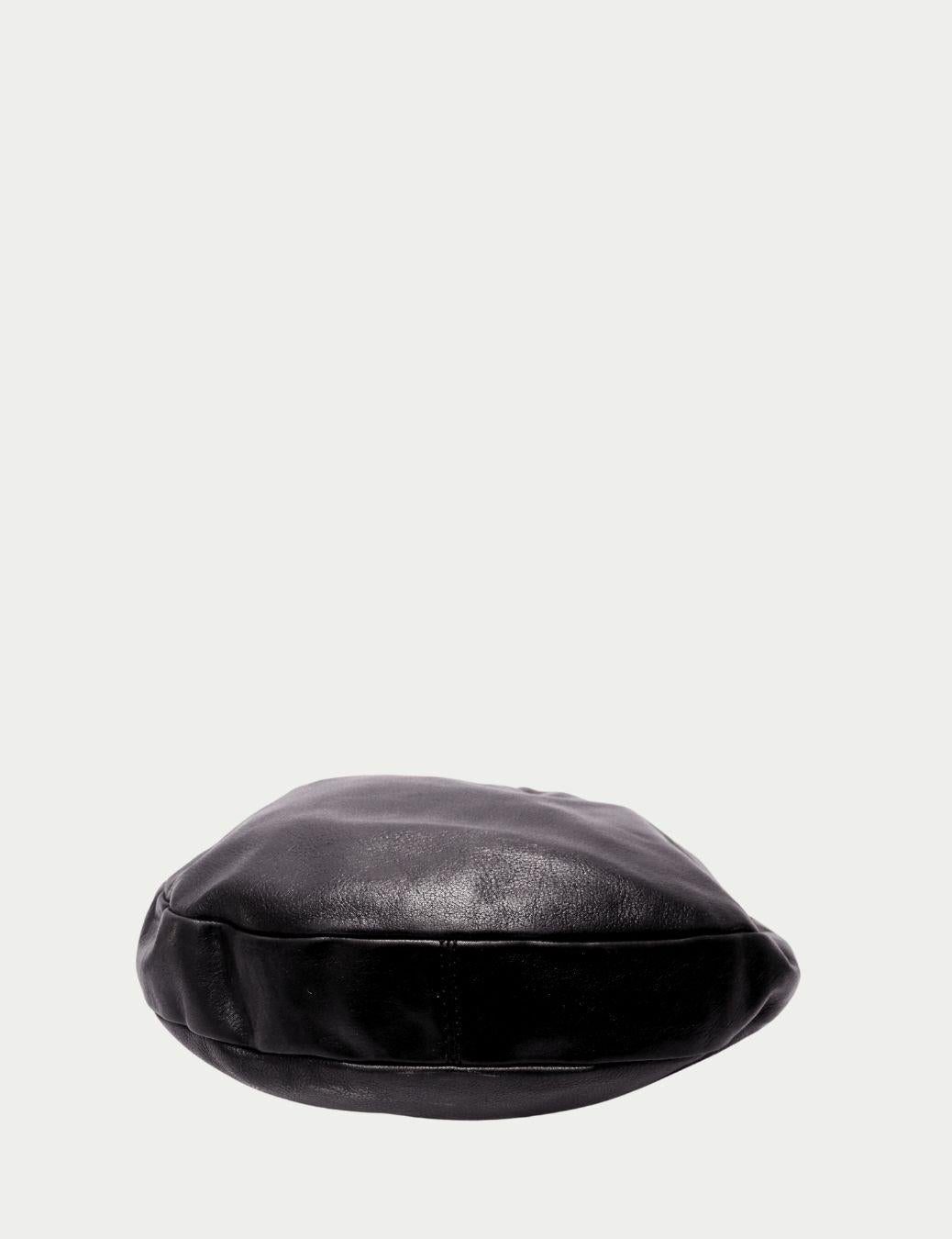 Marc by Marc Jacobs Sac hobo en cuir noir avec plaque de logo argentée Pour femmes en vente