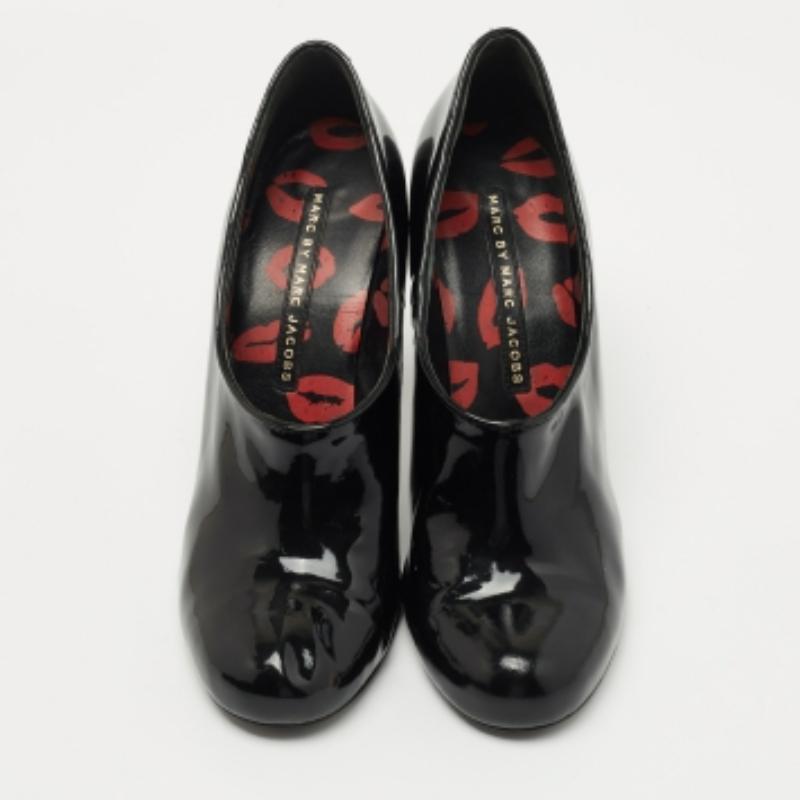 Marc By Marc jacobs - Stivaletti in pelle verniciata nera - Taglia 39,5 In condizioni buone in vendita a Dubai, Al Qouz 2