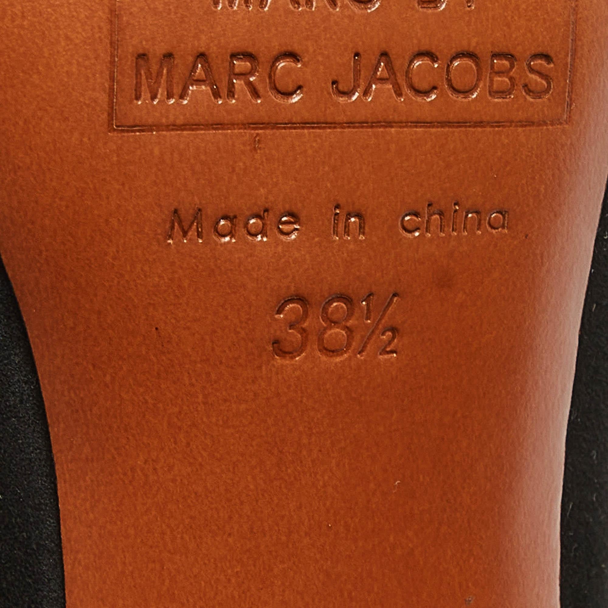 Marc by Marc Jacobs Black Suede Pumps Size 38.5 For Sale 4