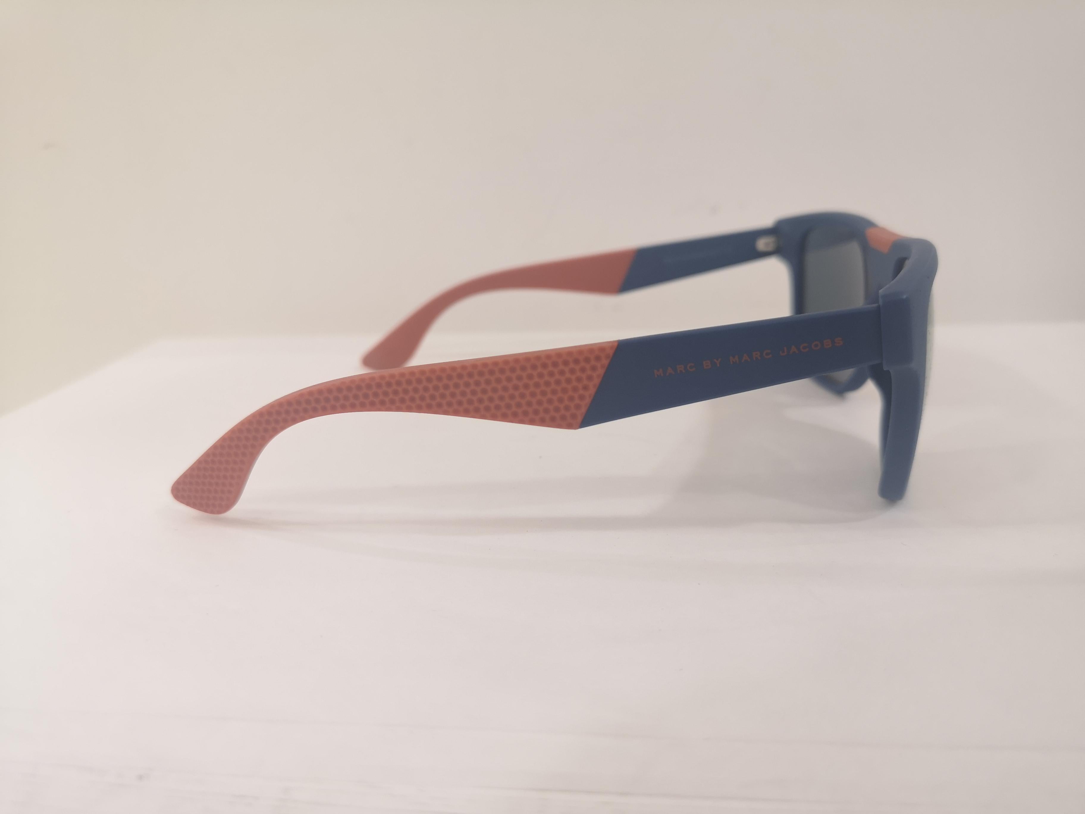Marc by Marc Jacobs blue and orange sunglasses NWOT In New Condition For Sale In Capri, IT