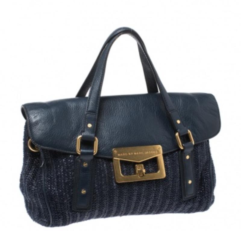 Marc by marc jacobs: borsa in paglia e pelle con patta blu in vendita 1