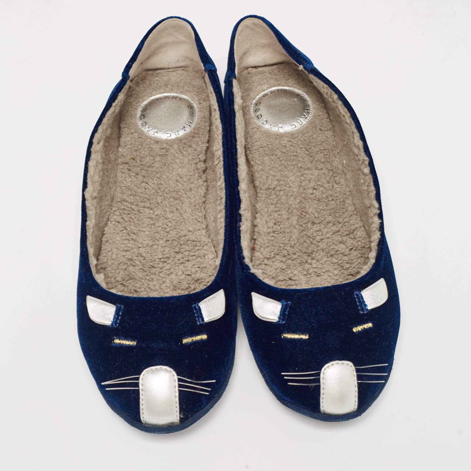 Black Marc by Marc Jacobs Blue Velvet Ballet Flats Size 39.5 For Sale
