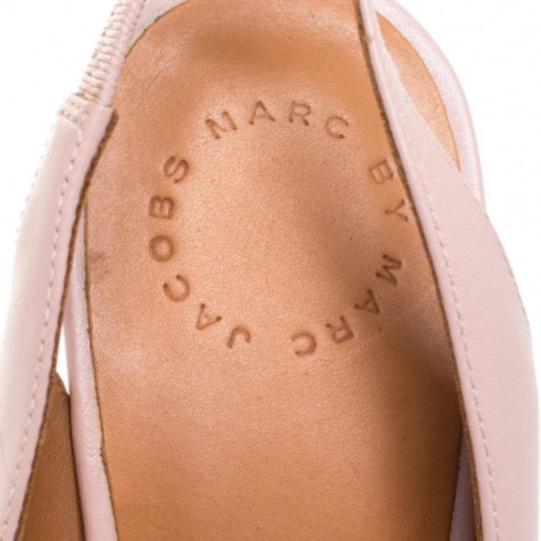 Marc by Marc Jacobs - Sandales à bout ouvert en cuir rose poudré/beige, taille 38 Pour femmes en vente