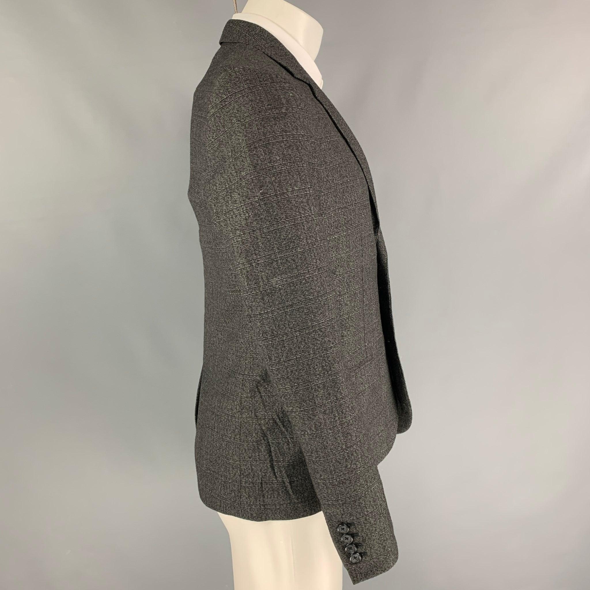 MARC by MARC JACOBS Charcoal Heather Wool Blend Notch Lapel Sport Coat In Good Condition For Sale In San Francisco, CA