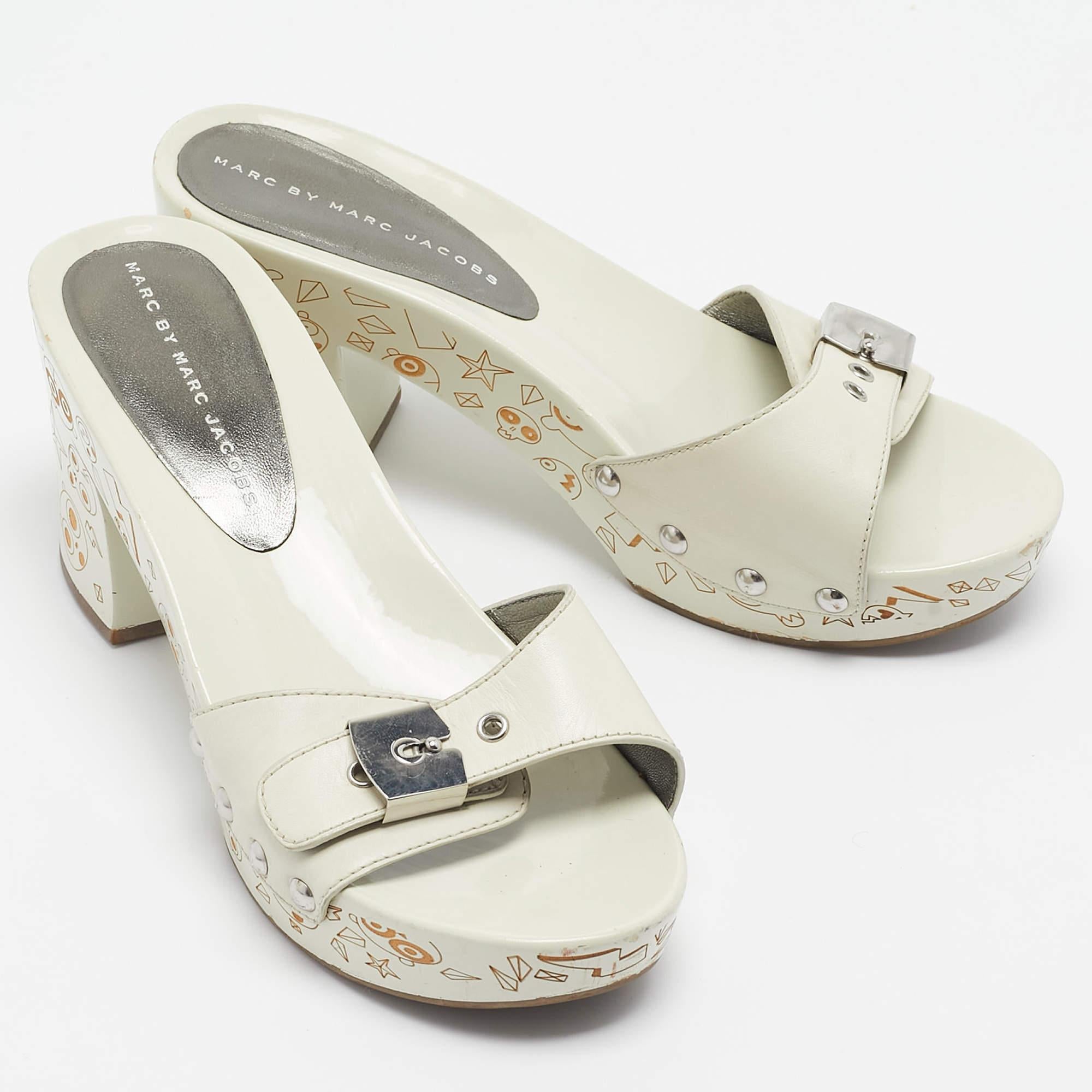 Marc by Marc Jacobs - Escarpins en cuir crème, taille 36 Bon état - En vente à Dubai, Al Qouz 2