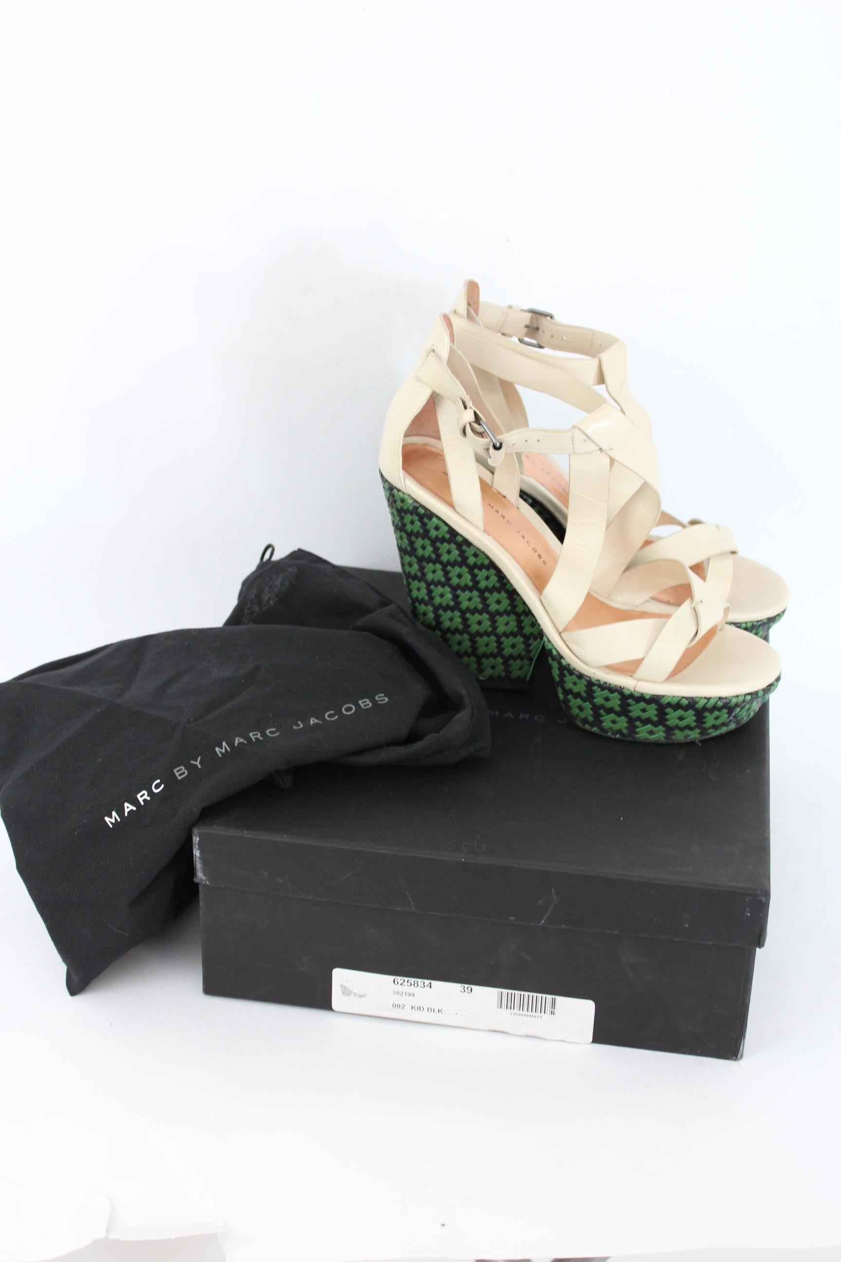 Marc By Marc Jacobs Leather Beige Green Open Toe Sandal Wedge Heel Shoes In Good Condition For Sale In Brindisi, Bt