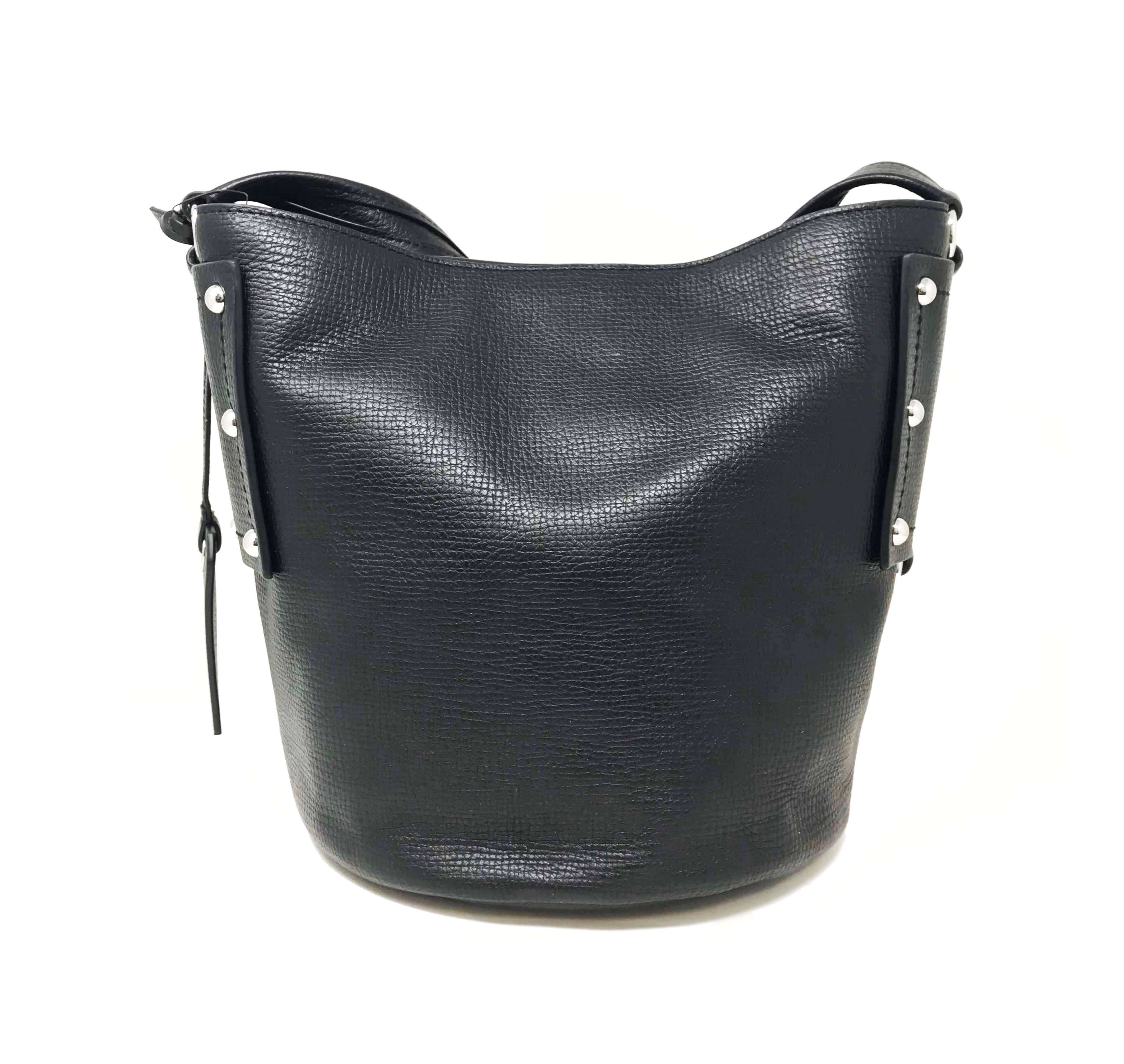 Details:
MSRP 345
Model Number M0007255-001
Brand Marc by Marc Jacobs
ColorBlack
Department Women
Material Leather
Style Crossbody
Size Medium
Pattern Solid
Closure Turn Lock
Vintage No 
SKU 018016
Features Adjustable Strap, Cross-Body Strap, Inner