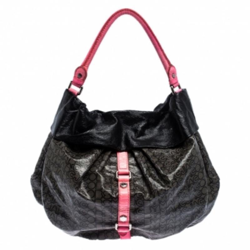 Marc by Marc Jacobs Mehrfarbiger beschichteter Stoff und Leder Lil Riz Hobo im Zustand „Relativ gut“ im Angebot in Dubai, Al Qouz 2