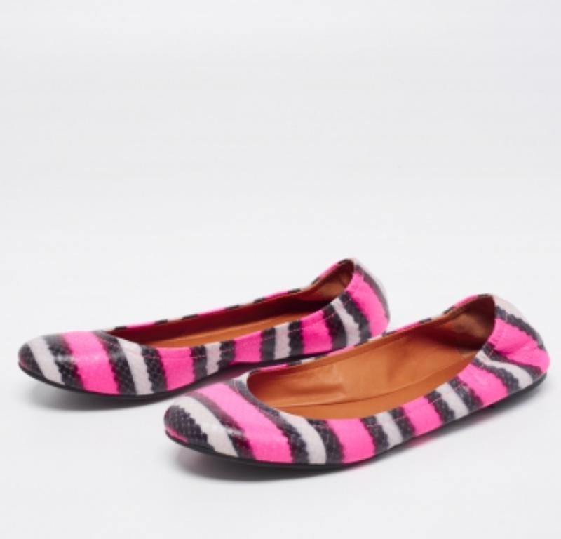 Marc by Marc Jacobs  Multicolor Watersnake Embossed Leather Ballet Flat Size 38 In Good Condition For Sale In Dubai, Al Qouz 2