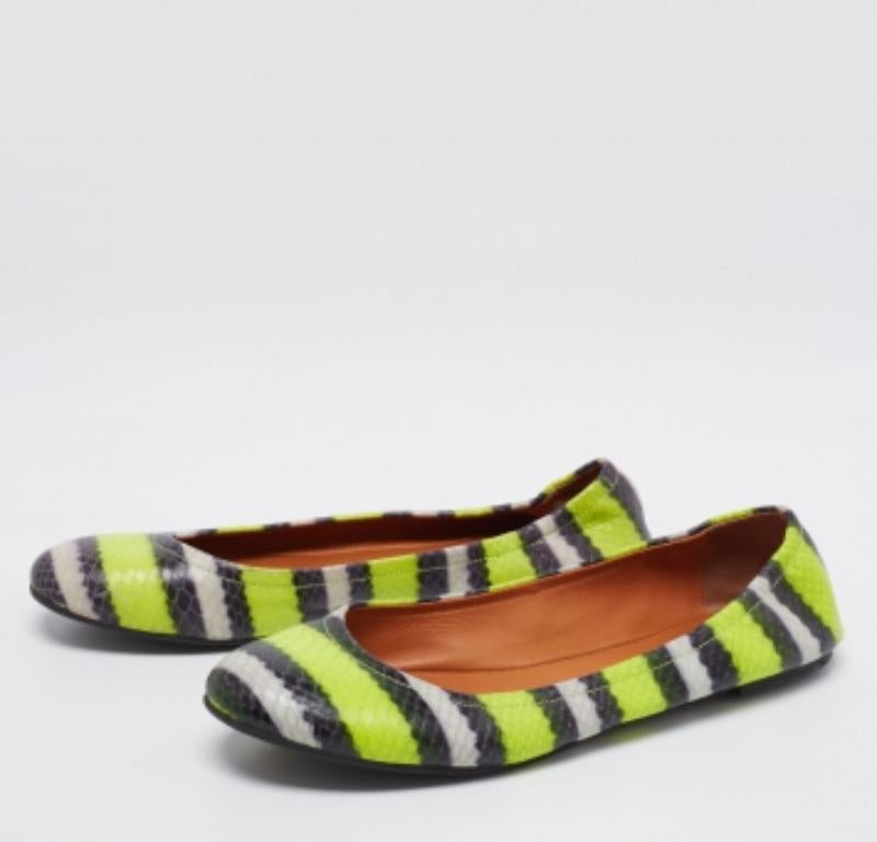 Marc by Marc Jacobs Multicolor Watersnake Embossed Leather Ballet Flats Size 38 In Good Condition For Sale In Dubai, Al Qouz 2