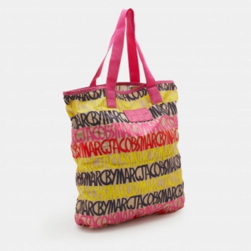 Marc By Marc Jacobs Tote in nylon stampato multicolore in vendita 1