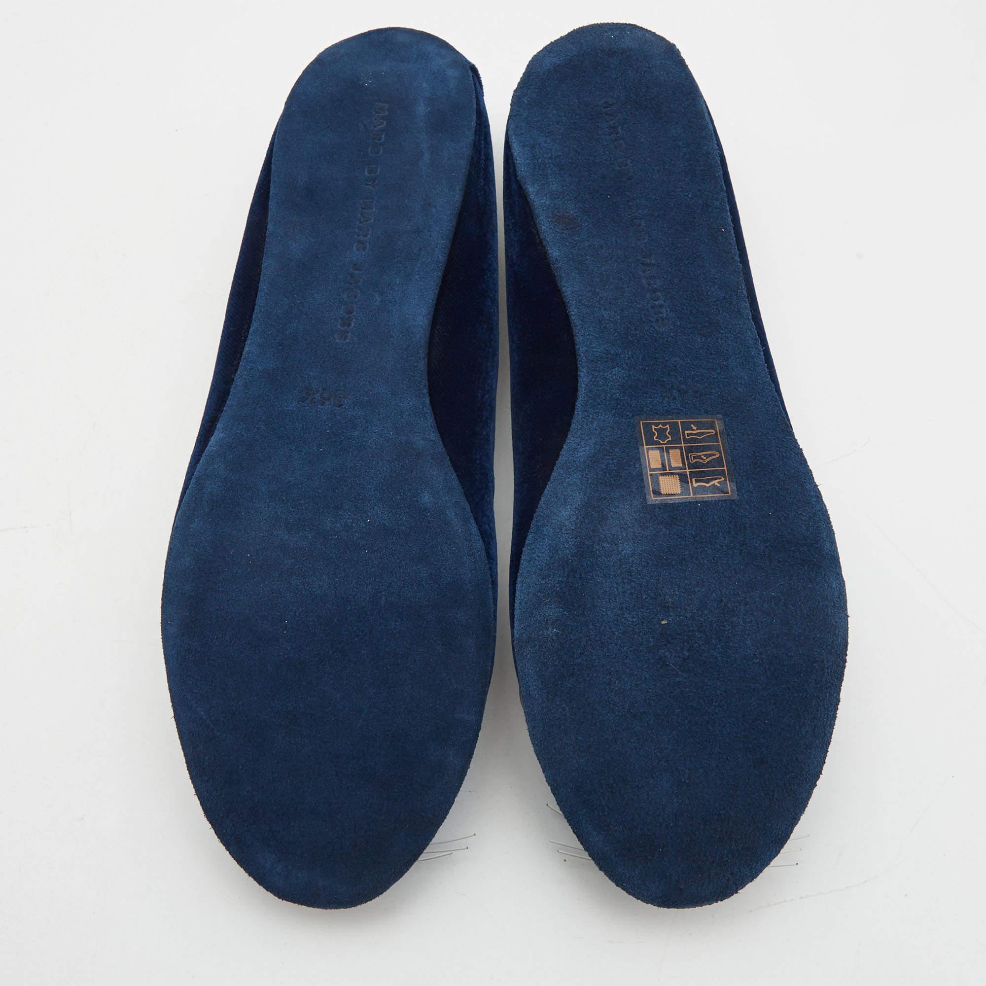 Marc by Marc Jacobs Navy Blue Velvet and Leather Cat Ballet Flats Size 36.5 For Sale 1