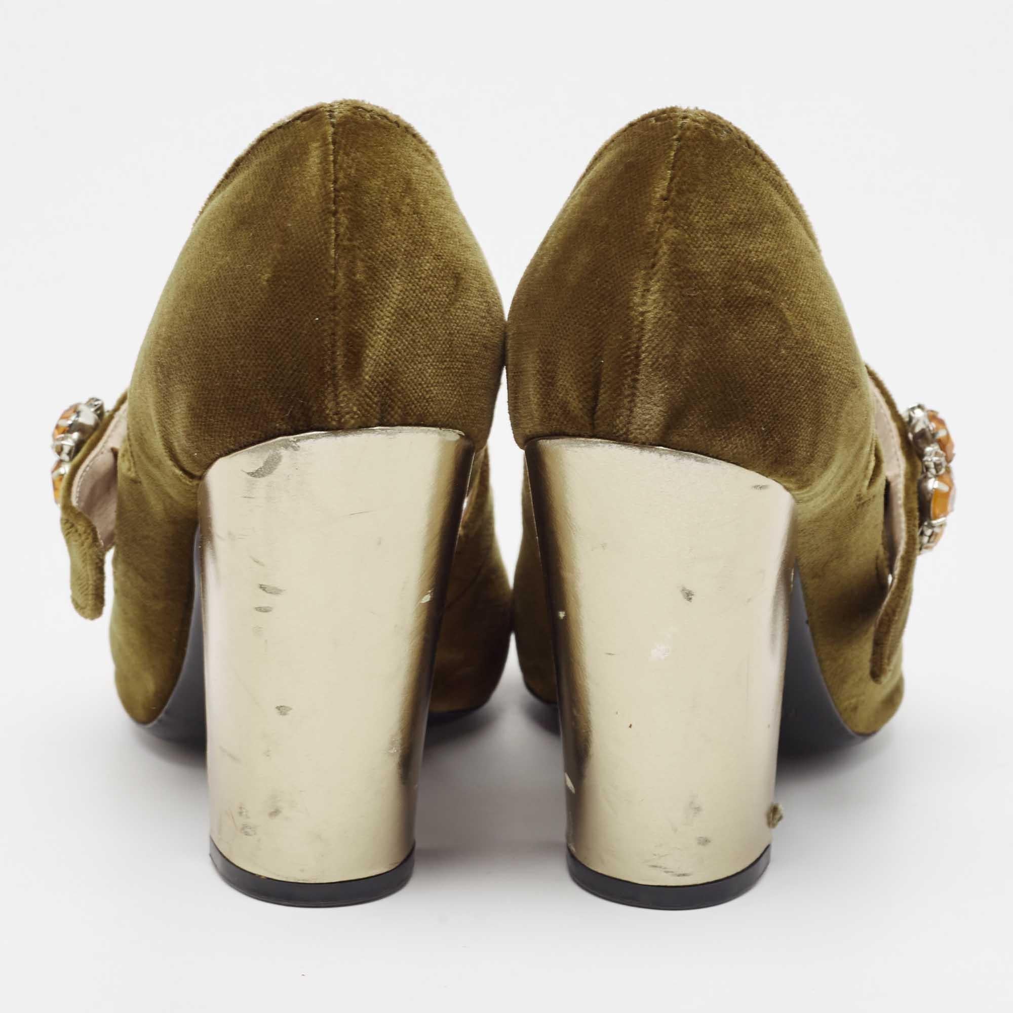 Donna Marc by Marc Jacobs Olive Green Suede Mary Jane Pumps Taglia 37 in vendita