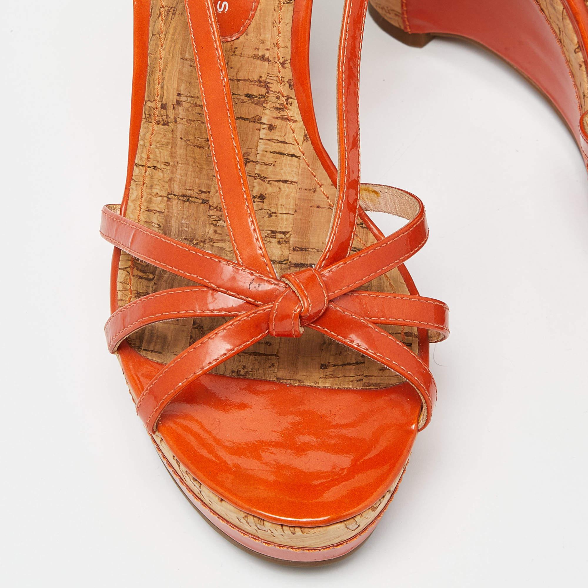 Marc by Marc Jacobs Orange Patent Leather Cork Wedge Slingback Sandals Size 37.5 For Sale 3