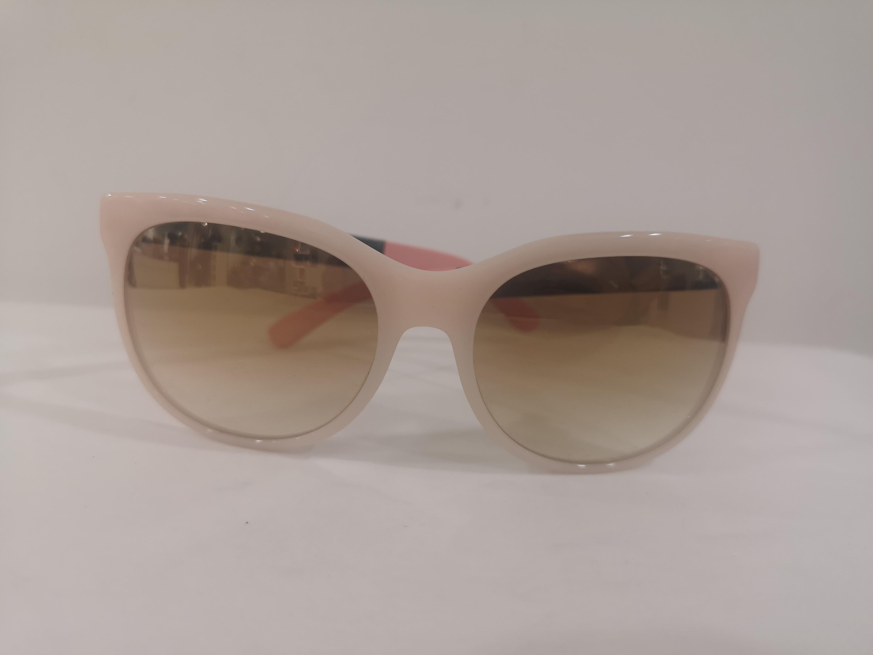 Marc by Marc Jacobs Pfirsich rosa Sonnenbrille NWOT Damen im Angebot