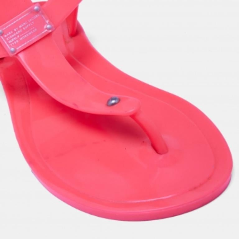 Marc by Marc Jacobs Pink Jelly Thong Flats Size 37 For Sale 2
