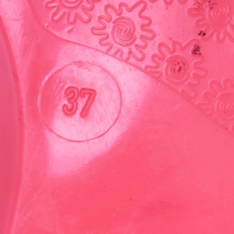 Marc by Marc Jacobs Pink Jelly Thong Flats Size 37 For Sale 3