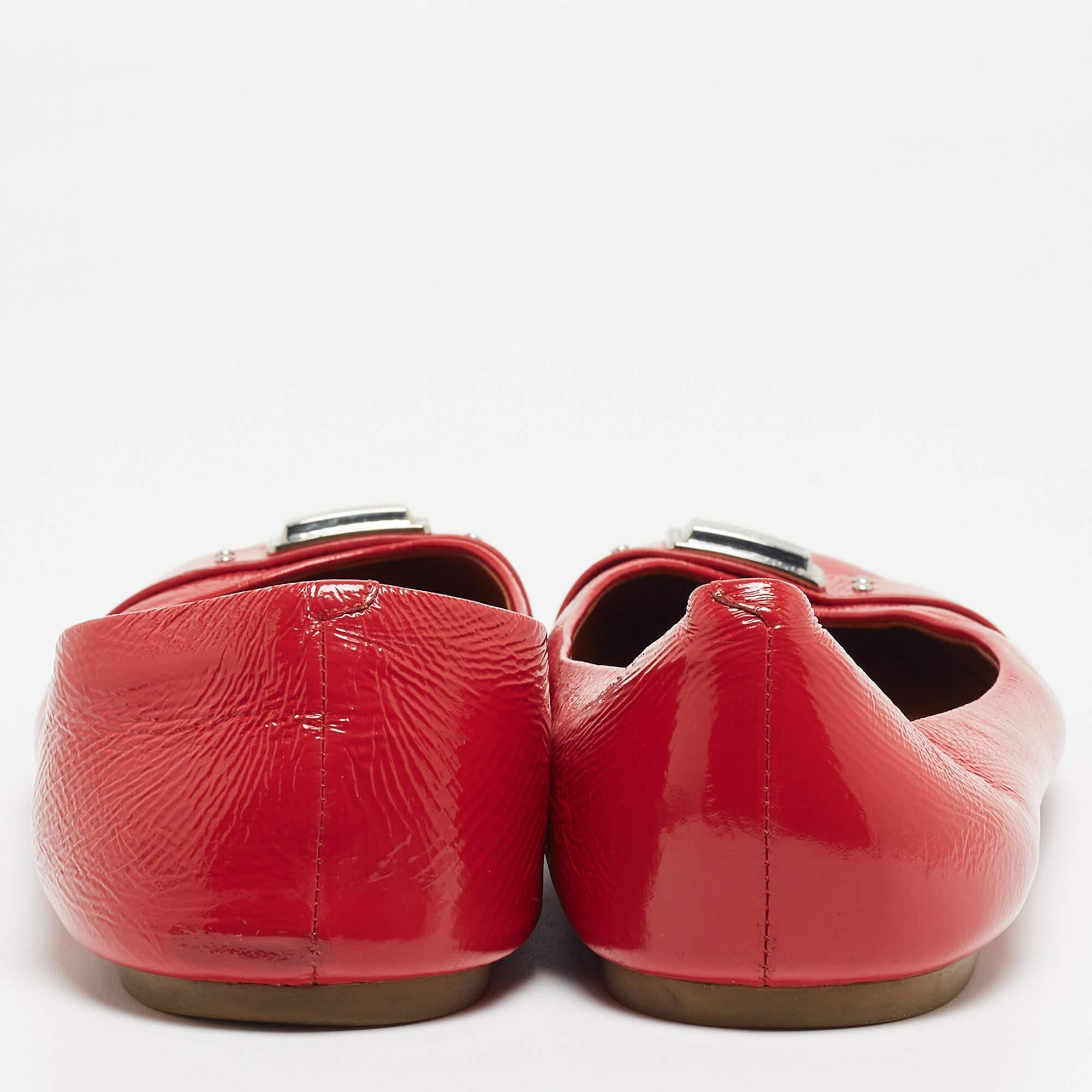 De las mujeres Marc by Marc Jacobs Bailarinas de charol rojo Talla 41