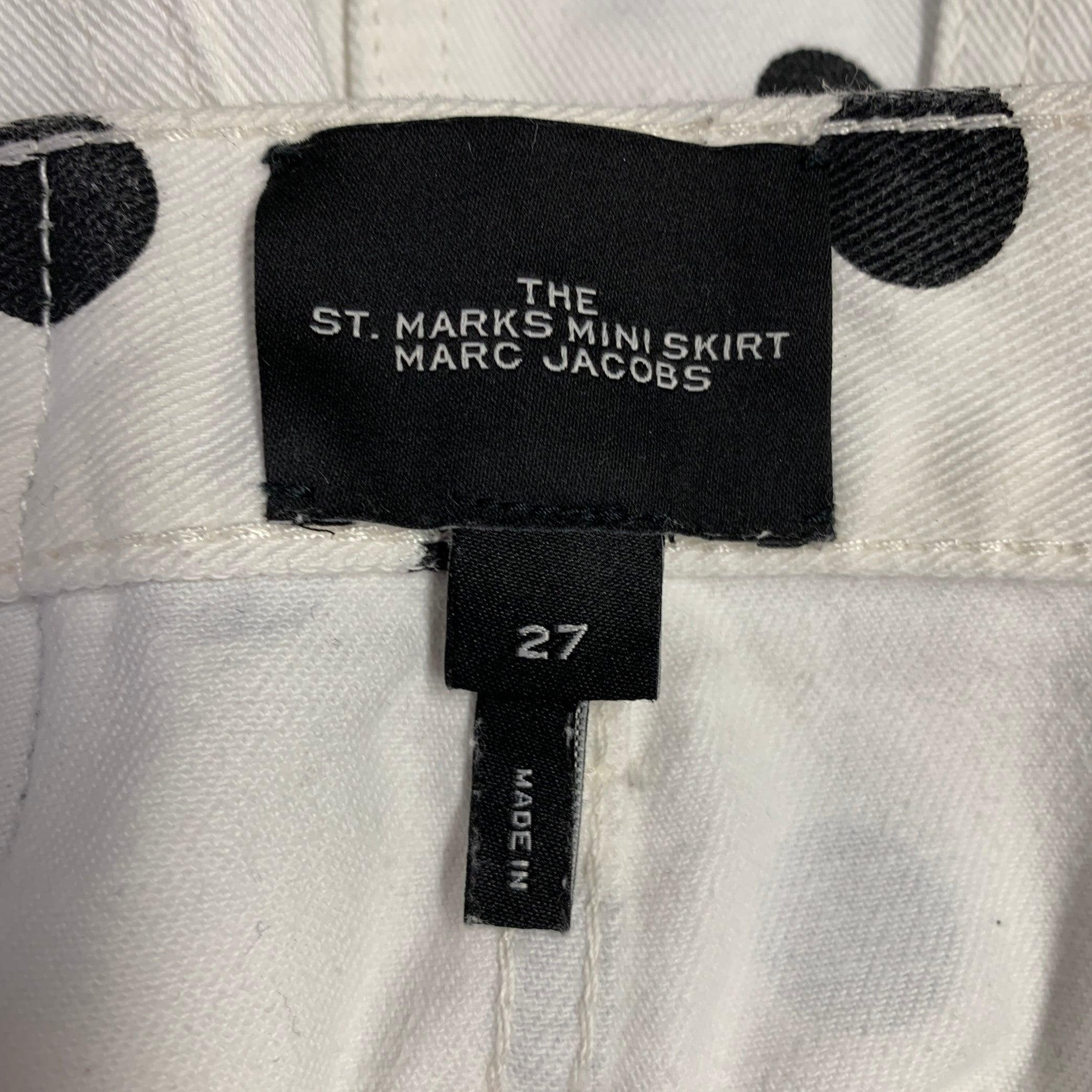 MARC by MARC JACOBS Size 27 White Black Cotton Polka Dot Mini Skirt In Good Condition For Sale In San Francisco, CA