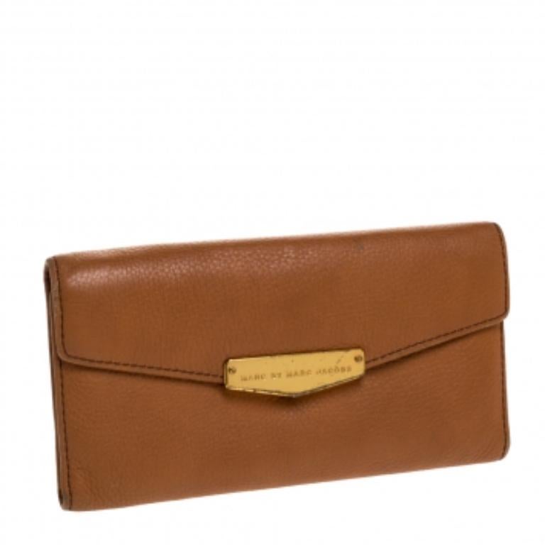 Brown Marc by Marc Jacobs Tan Soft Leather Flap Trifold Continental Wallet For Sale