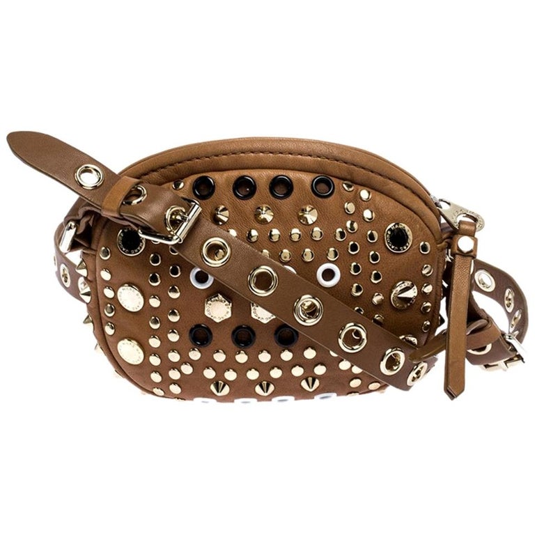 Marc by Marc Jacobs Tan Studded Leather Round Crossbody Bag at 1stDibs