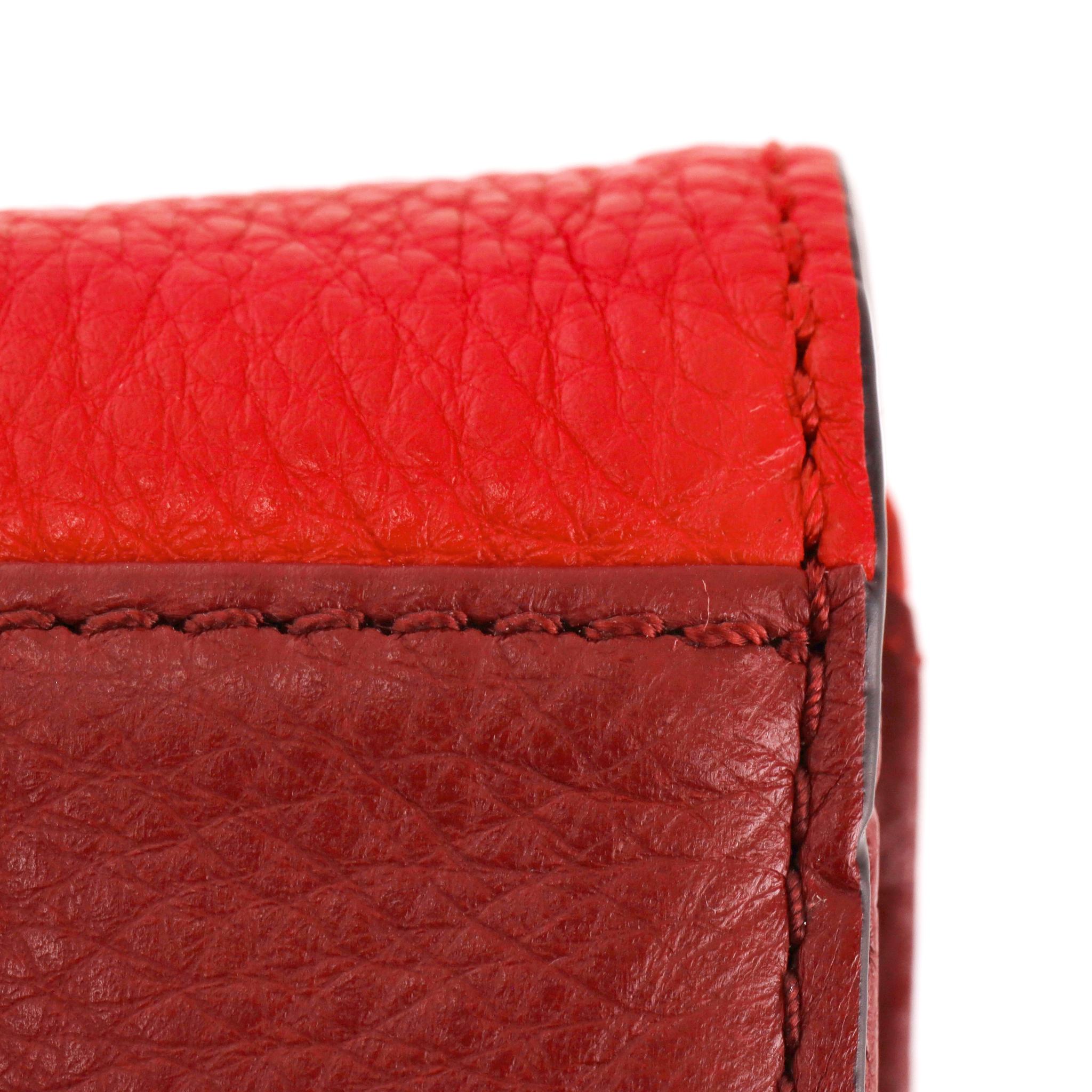 Marc by Marc Jacobs Zweifarbige kontinentale Geldbörse aus Leder im Angebot 4