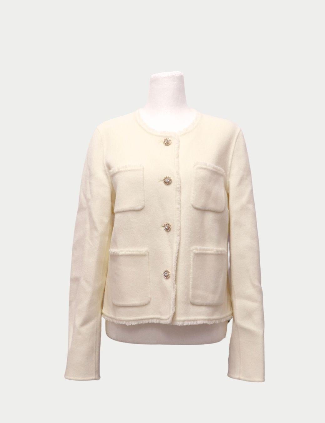 Marc Cain Elfenbeinfarbene Wolljacke - EU 38 im Zustand „Neu“ im Angebot in Amman, JO