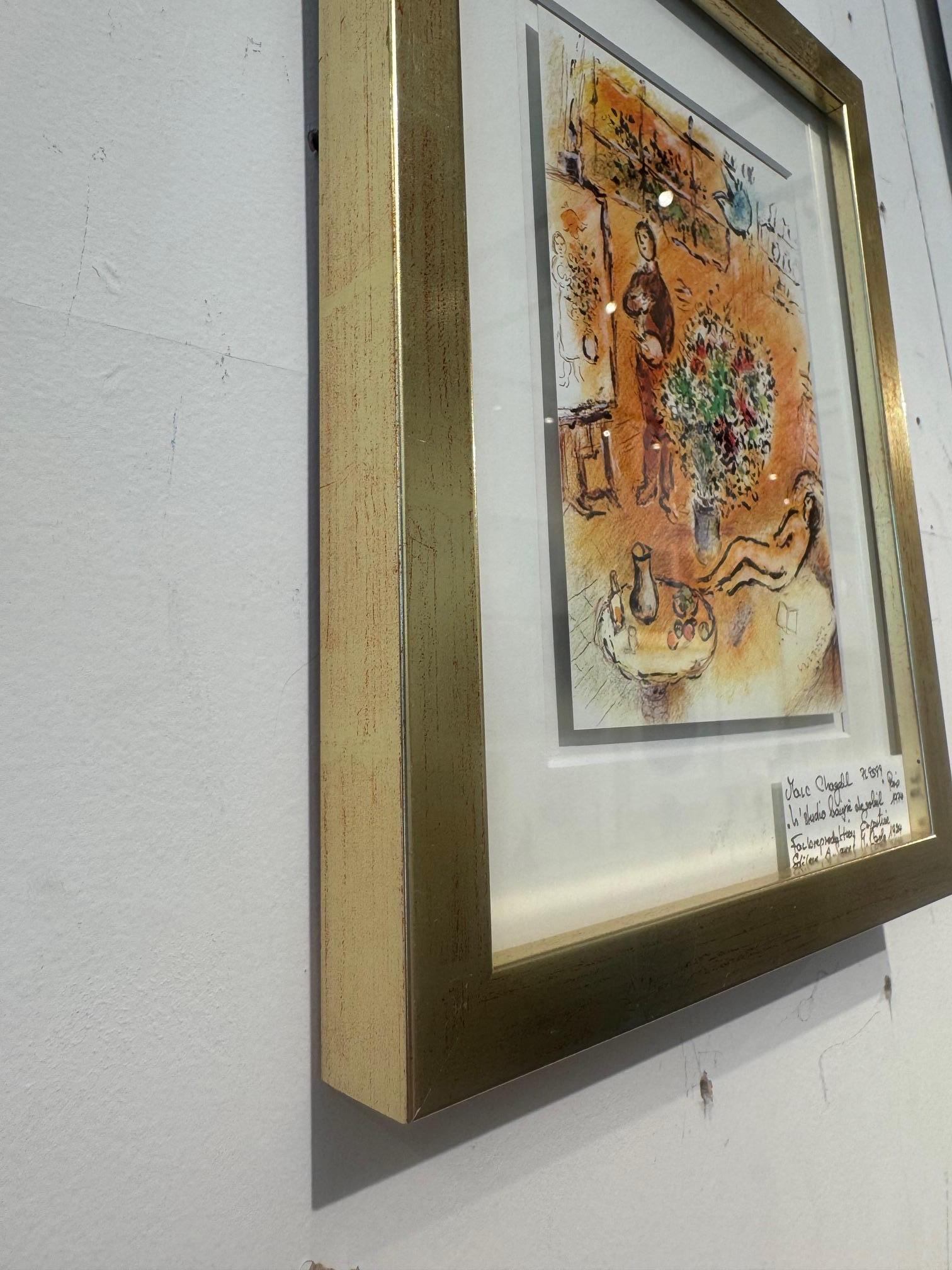 Le studio baigné de soleil - Chagall color lithograph of his studio in sunlight For Sale 2