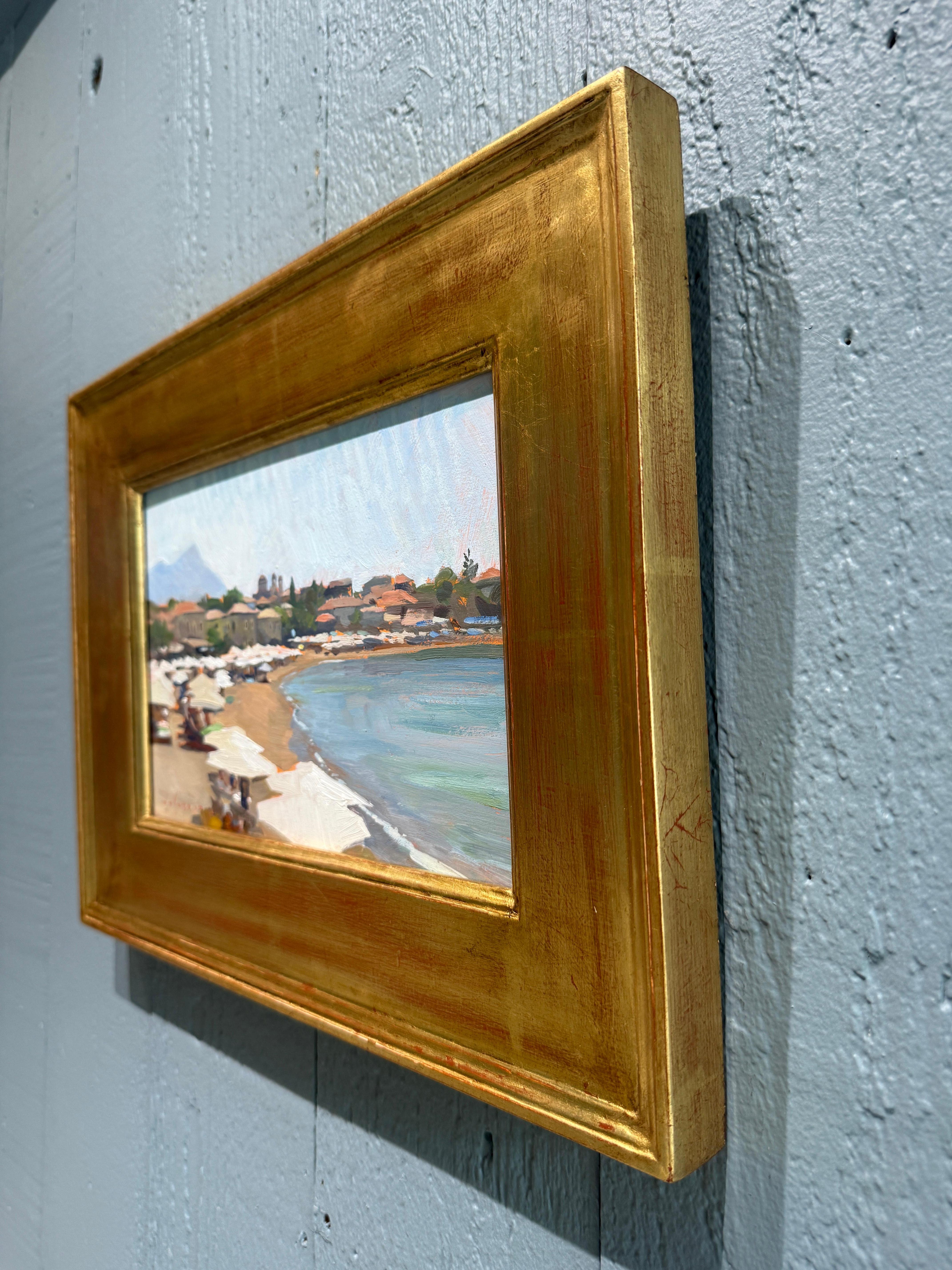 « La plage de Stoupa », peinture à l'huile, parapluies blanches en Grèce, mer méditerranéenne en vente 8