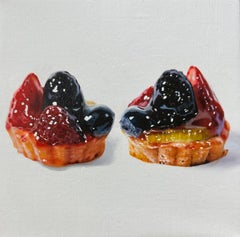 Zwei Obstkuchen mit einem Haar