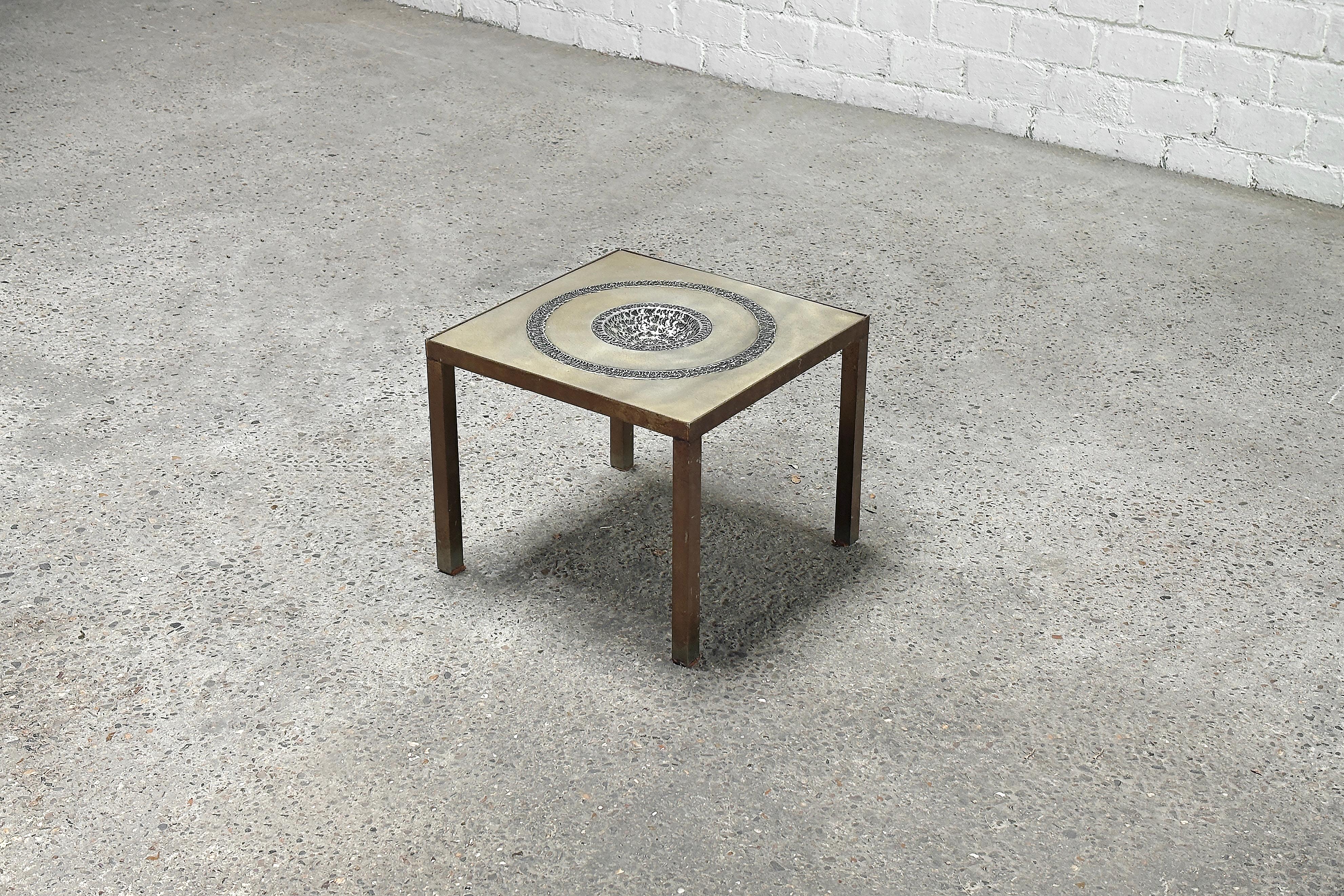 Marc D'haenens Brutalistische Skulptur-Beistelltisch, Belgien, 1970er Jahre (Moderne der Mitte des Jahrhunderts) im Angebot