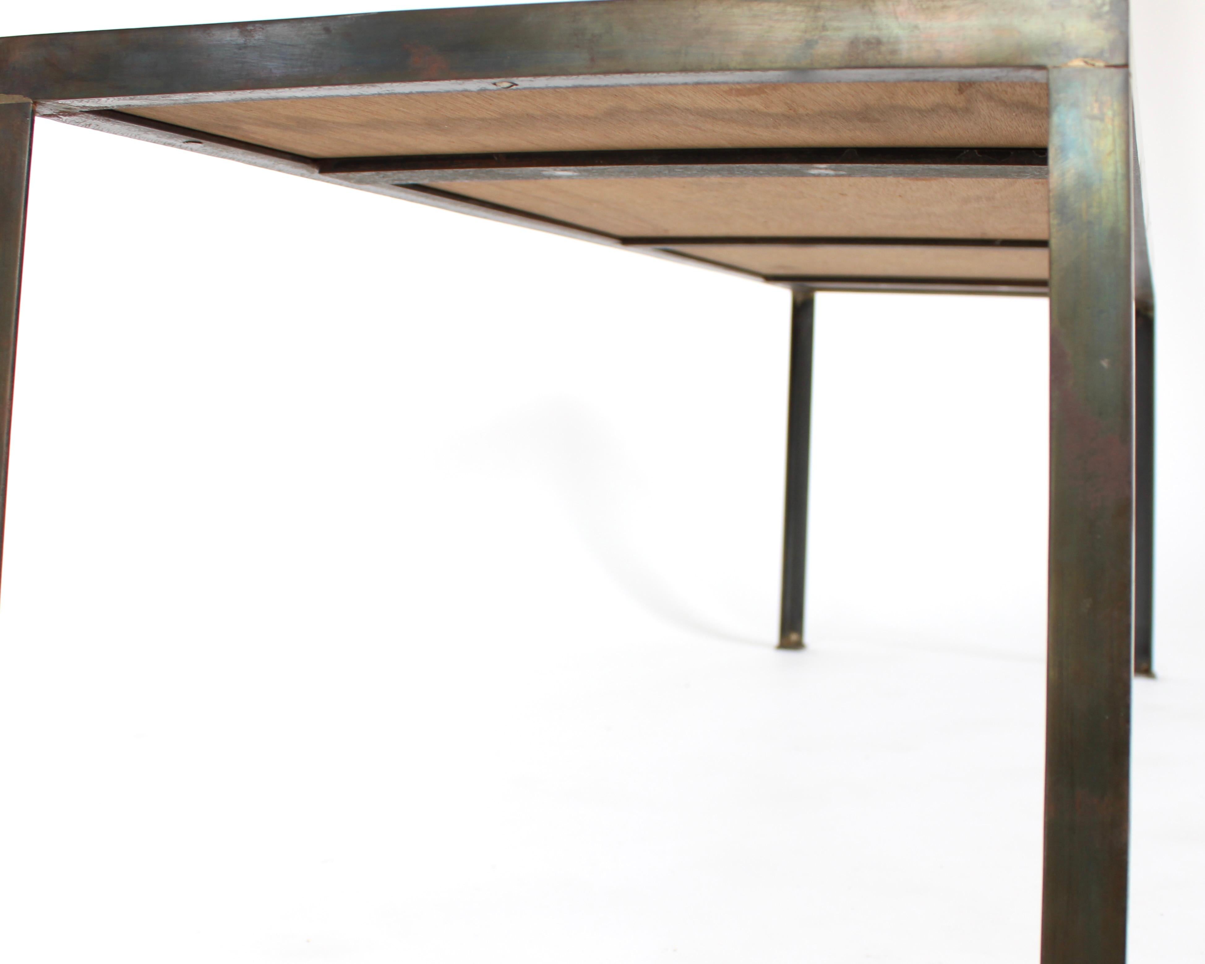 Marc D'Haenens  Couchtisch aus geprägtem Aluminiumguss und patiniertem Eisen im Angebot 12