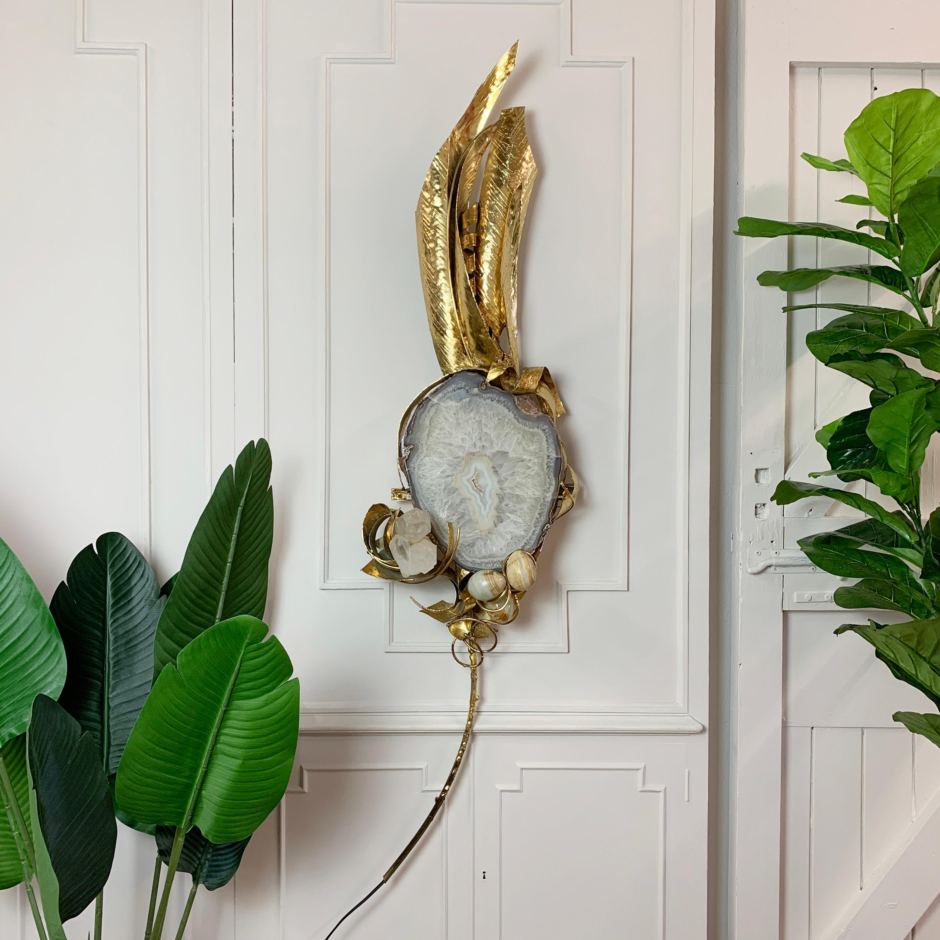 Marc d'Haenens Signierte beleuchtete Wandskulptur-Leuchte aus Goldachat, signiert (Handgefertigt) im Angebot