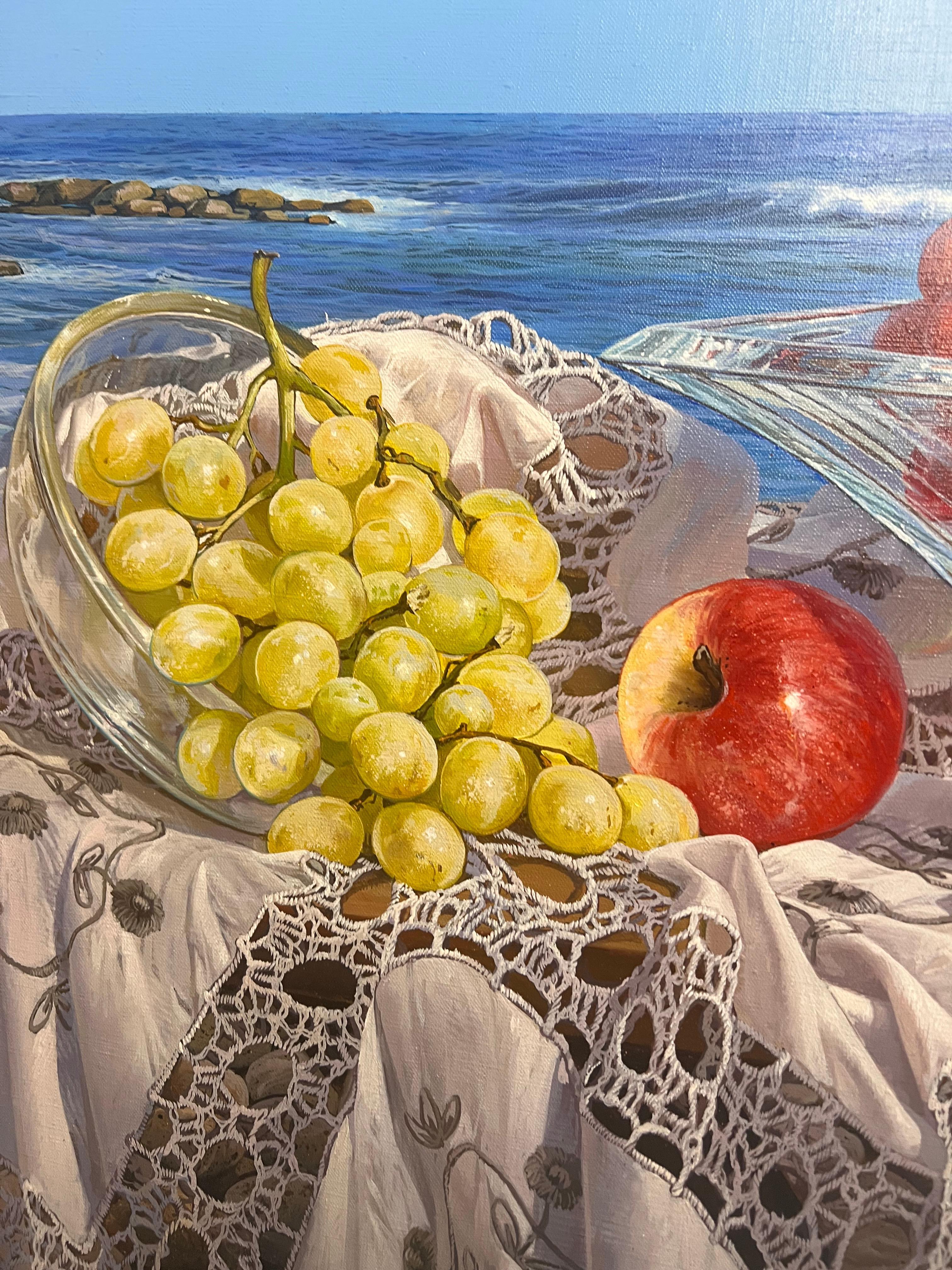Picknick an der Küste (Grau), Still-Life Painting, von Marc Esteve