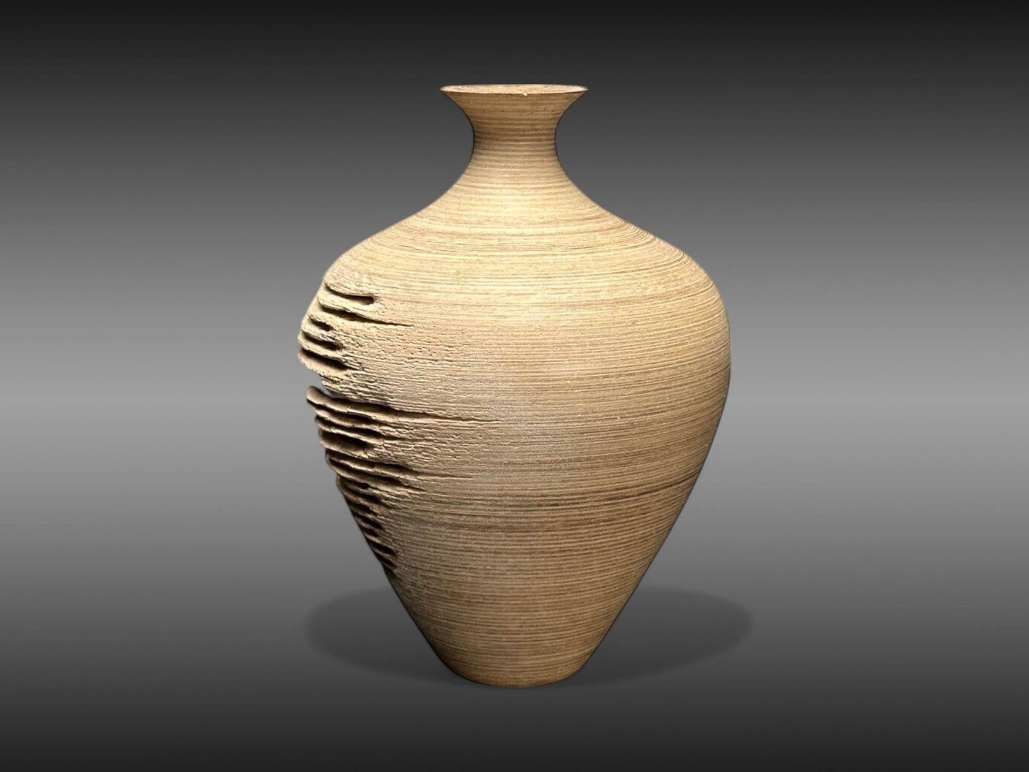 Marc Fish, Contemporaneo, Frassino, Foglia d'oro rosa, Tre vasi trittici, Regno Unito, 21° sec. in vendita 5
