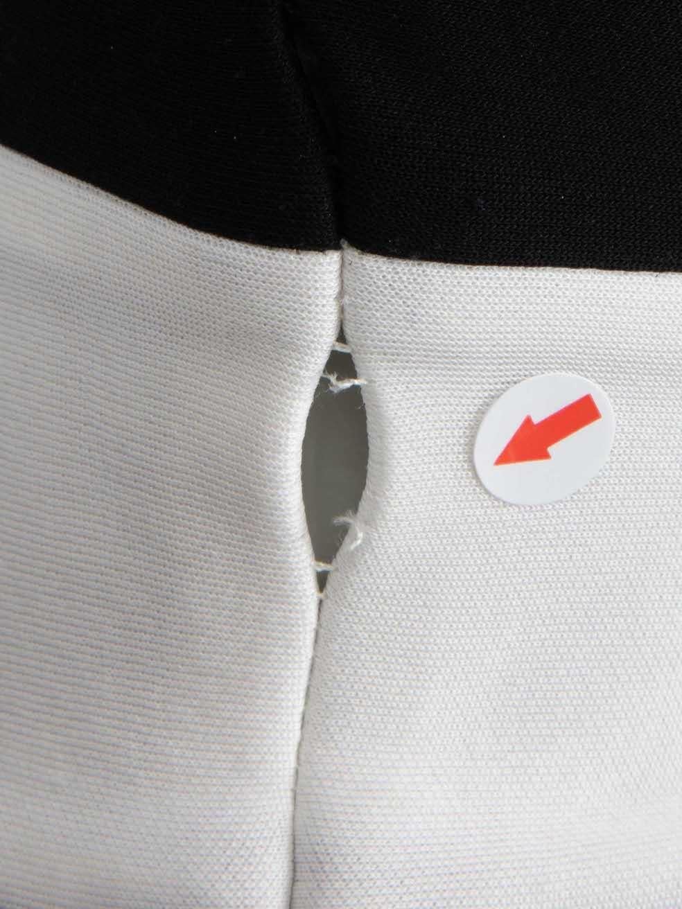 Marc Jacobs 2013 Bata ilusión óptica con cuello de corbata Talla XXS en venta 3