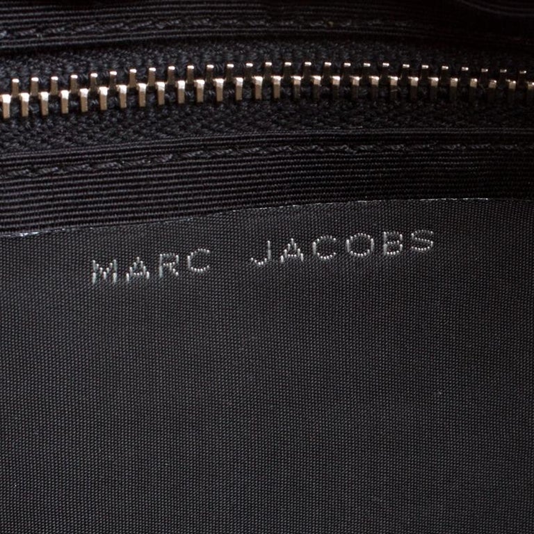 Marc Jacobs Beige Pebbled Leather Small Big Apple Gotham Shoulder Bag For  Sale at 1stDibs