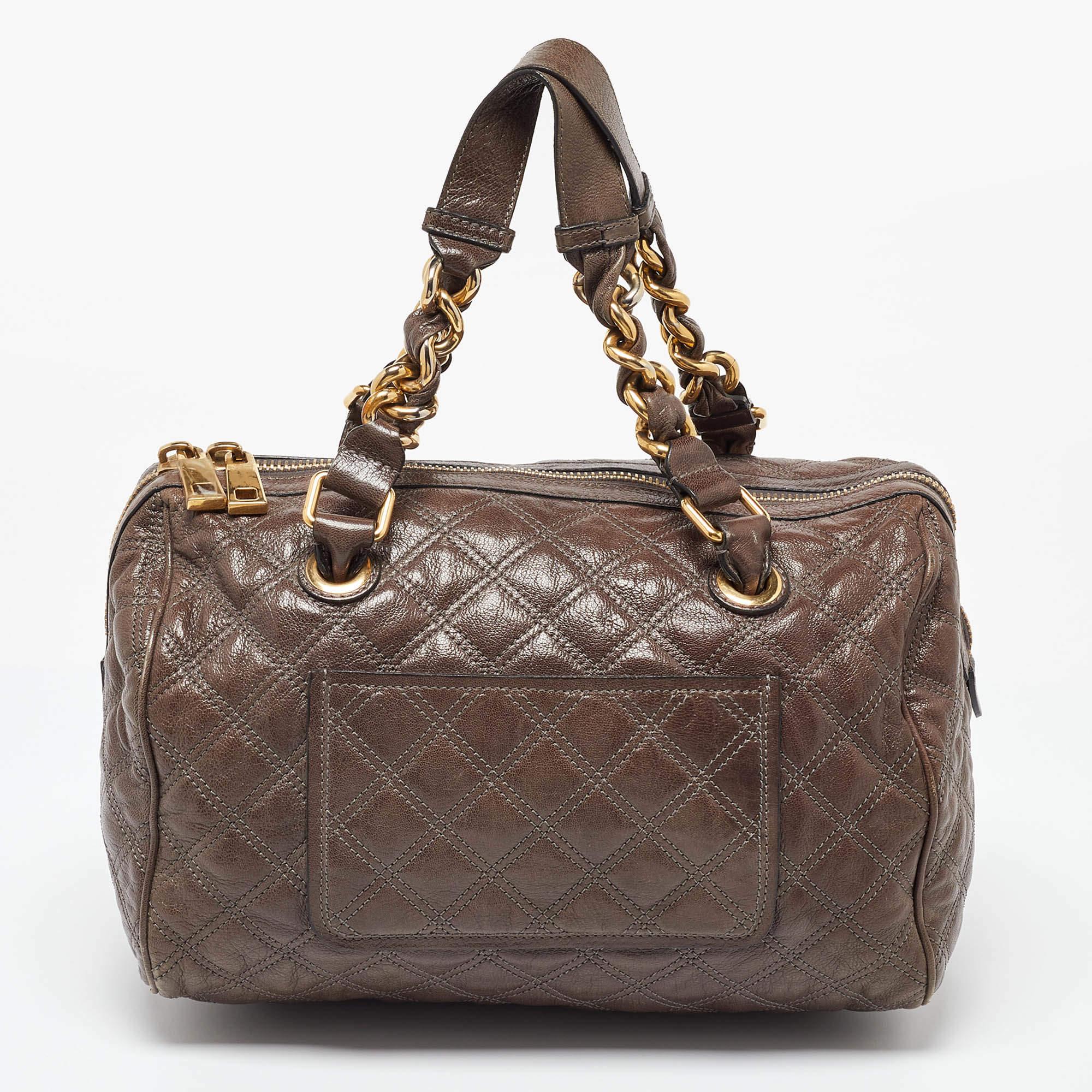 Marc Jacobs Bolso Westside Boston de piel acolchada beige en Bastante bueno estado para la venta en Dubai, Al Qouz 2