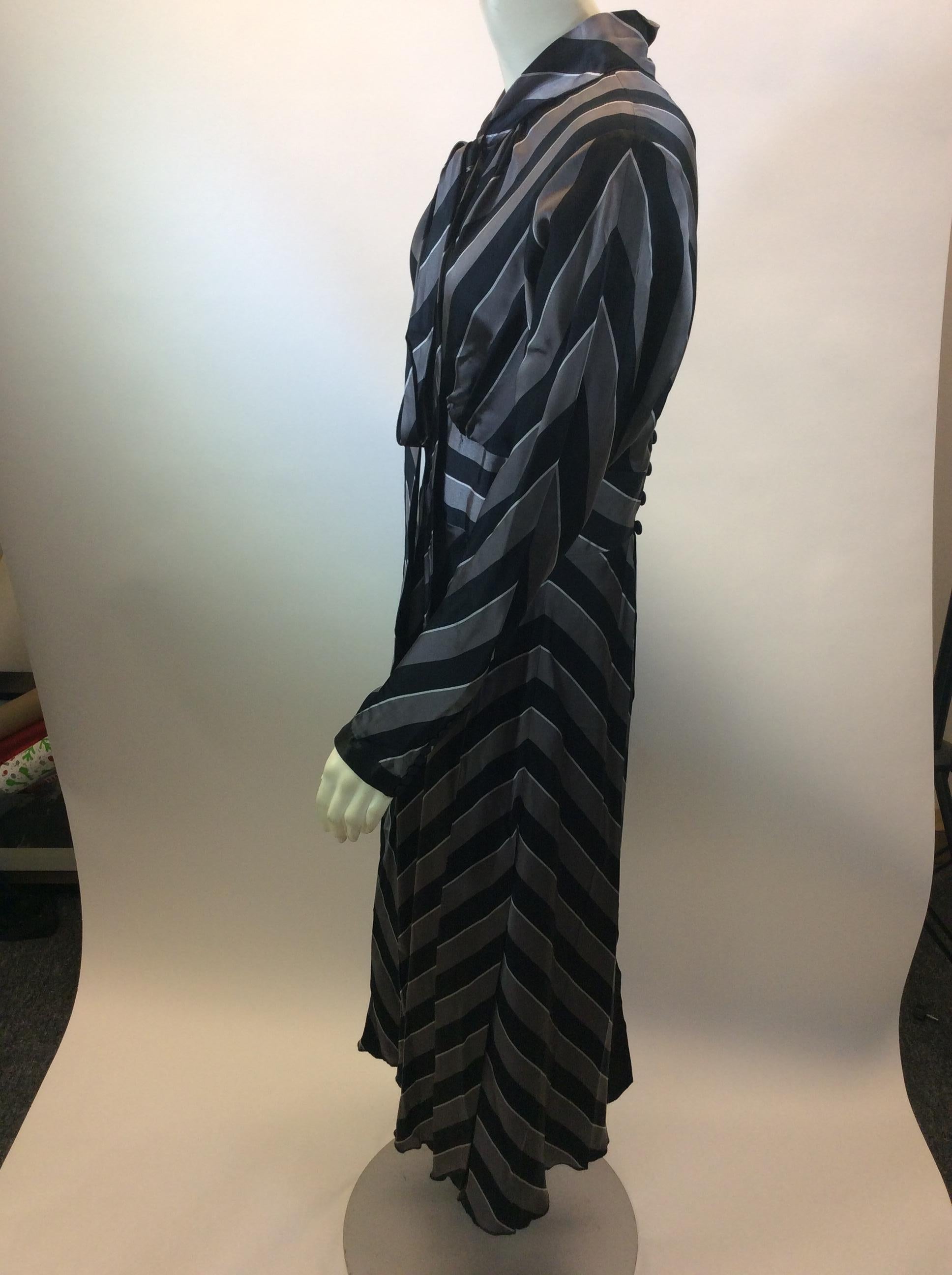 Marc Jacobs Black and Grey Stripe Dress NWT
$550
Made in the US
100% Rayon
Size 6
Length 47