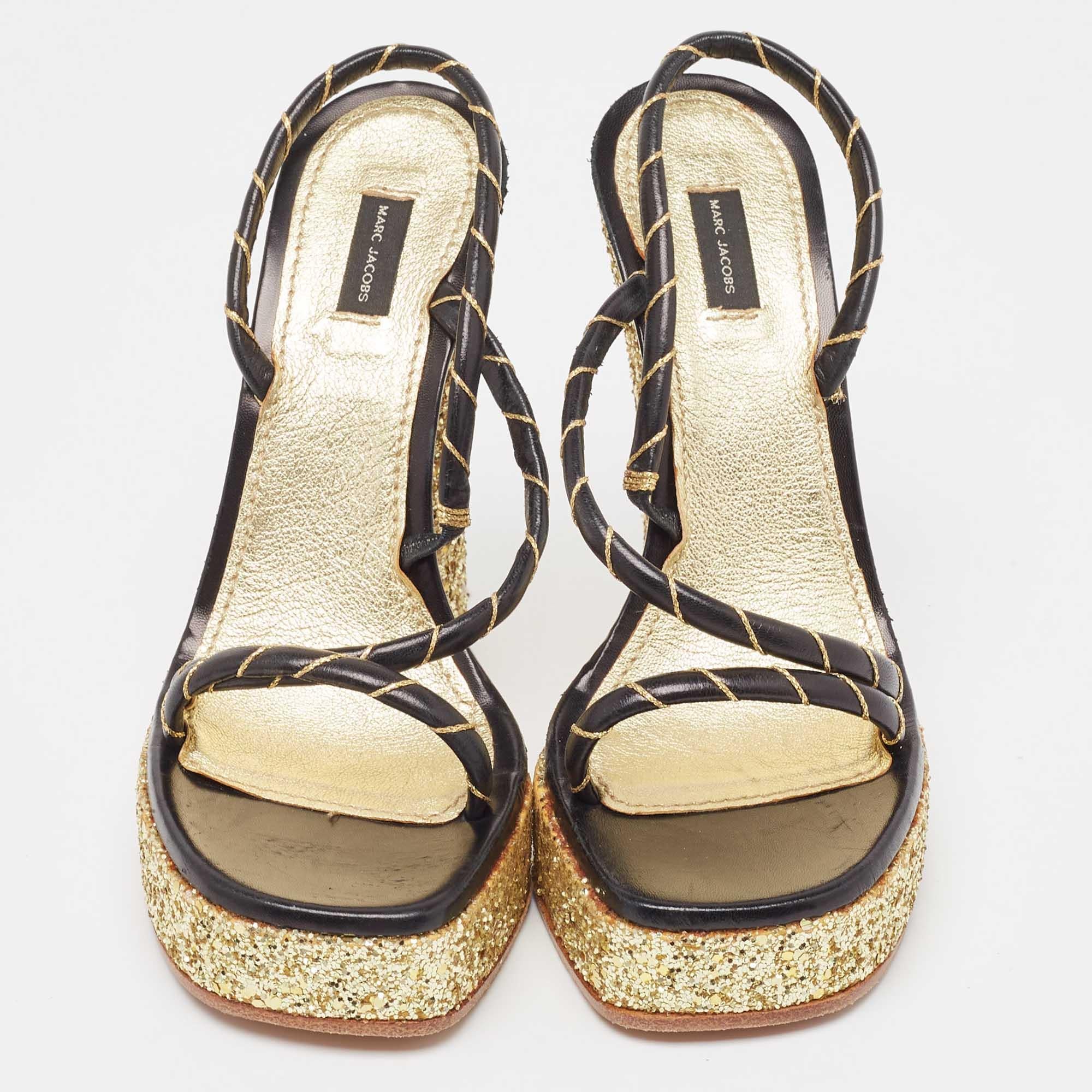 Marc Jacobs Schwarz/Gold Leder Glitter Plateau Slingback Sandalen Größe 36 (Beige) im Angebot