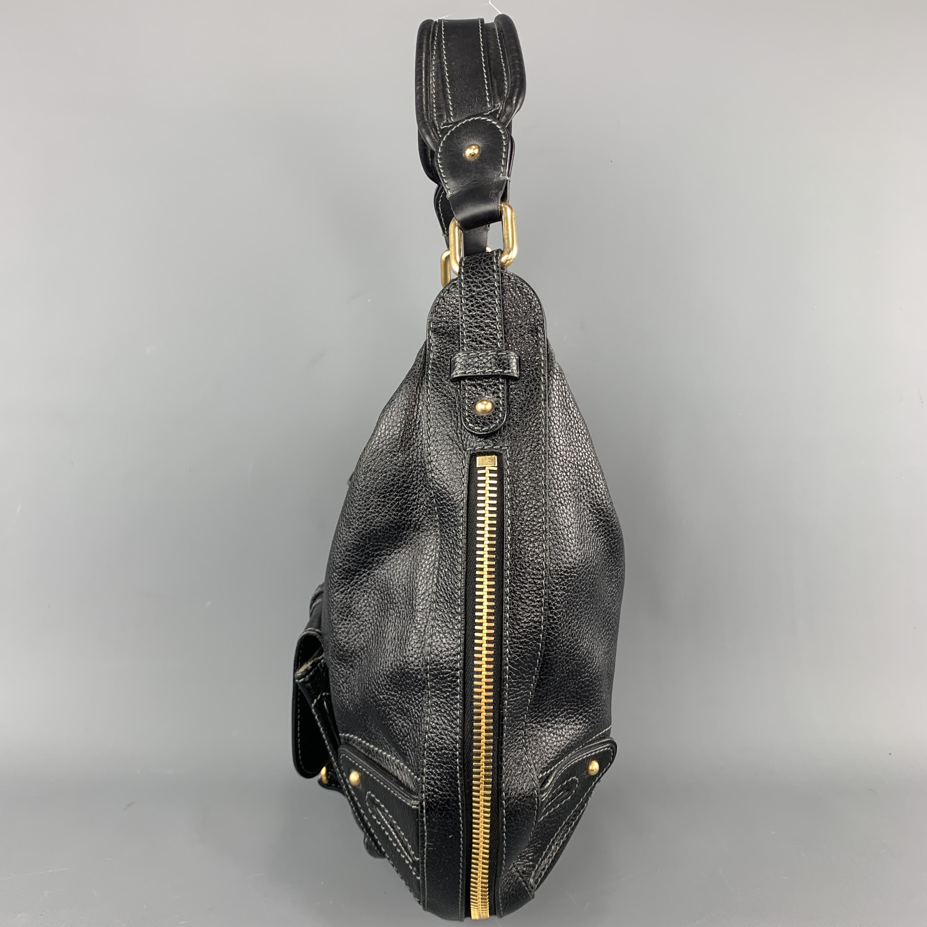 black zip handbag