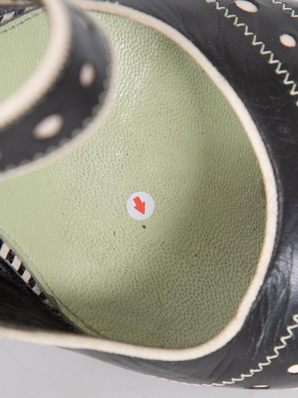 Marc Jacobs Marc by marc jacobs en cuir perforé Taille IT 38 en vente 1