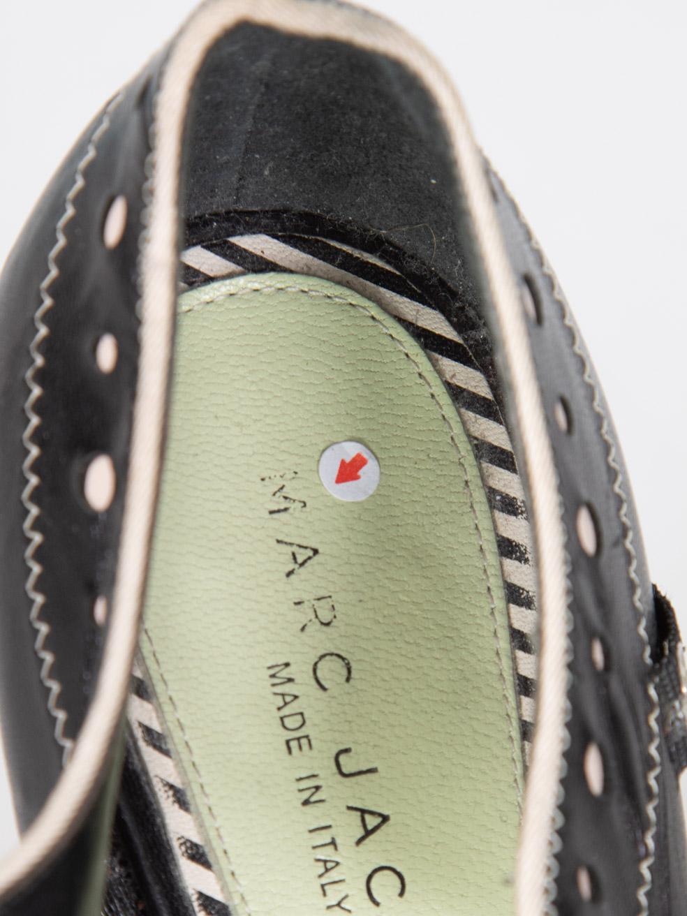 Marc Jacobs Marc by marc jacobs en cuir perforé Taille IT 38 en vente 2