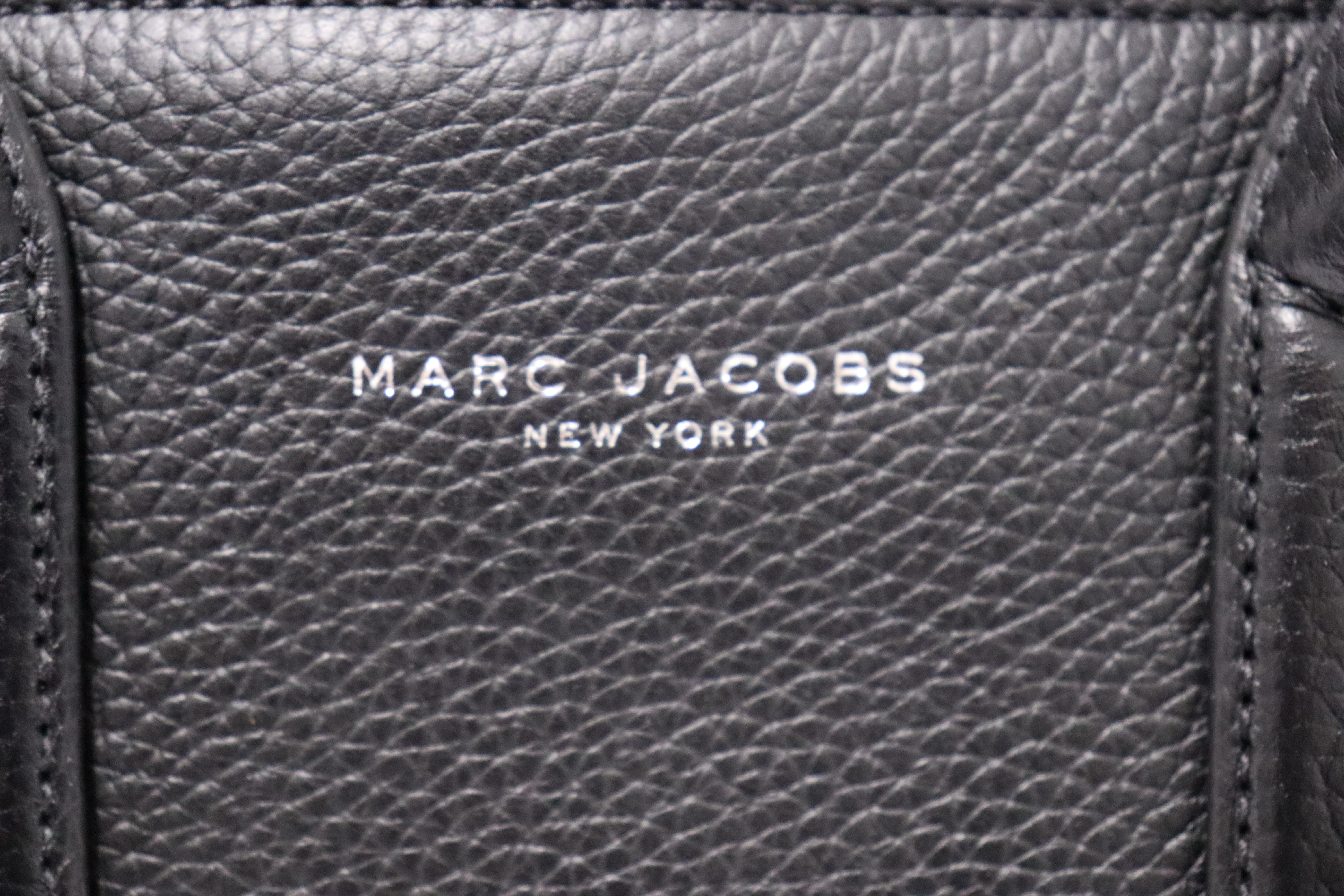 Marc Jacobs Black Leather Shoulder Bag 4